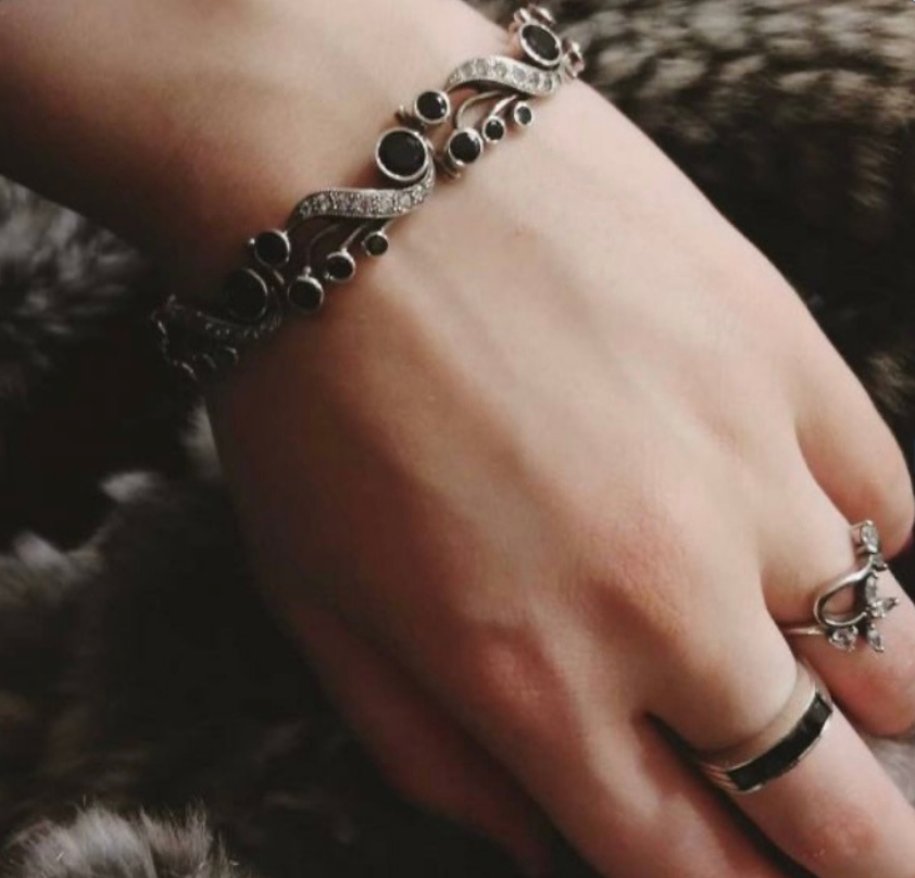 Armbänder