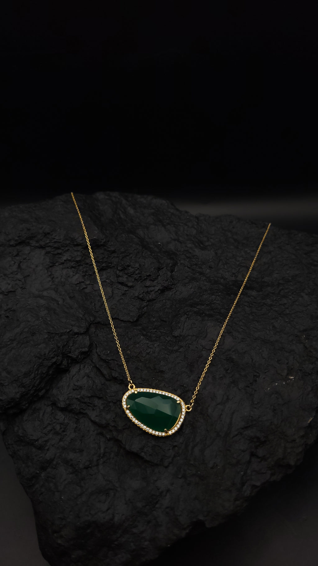 Halskette "grünes Auge" · 925 Sterling Silber · Gelbgold vergoldet