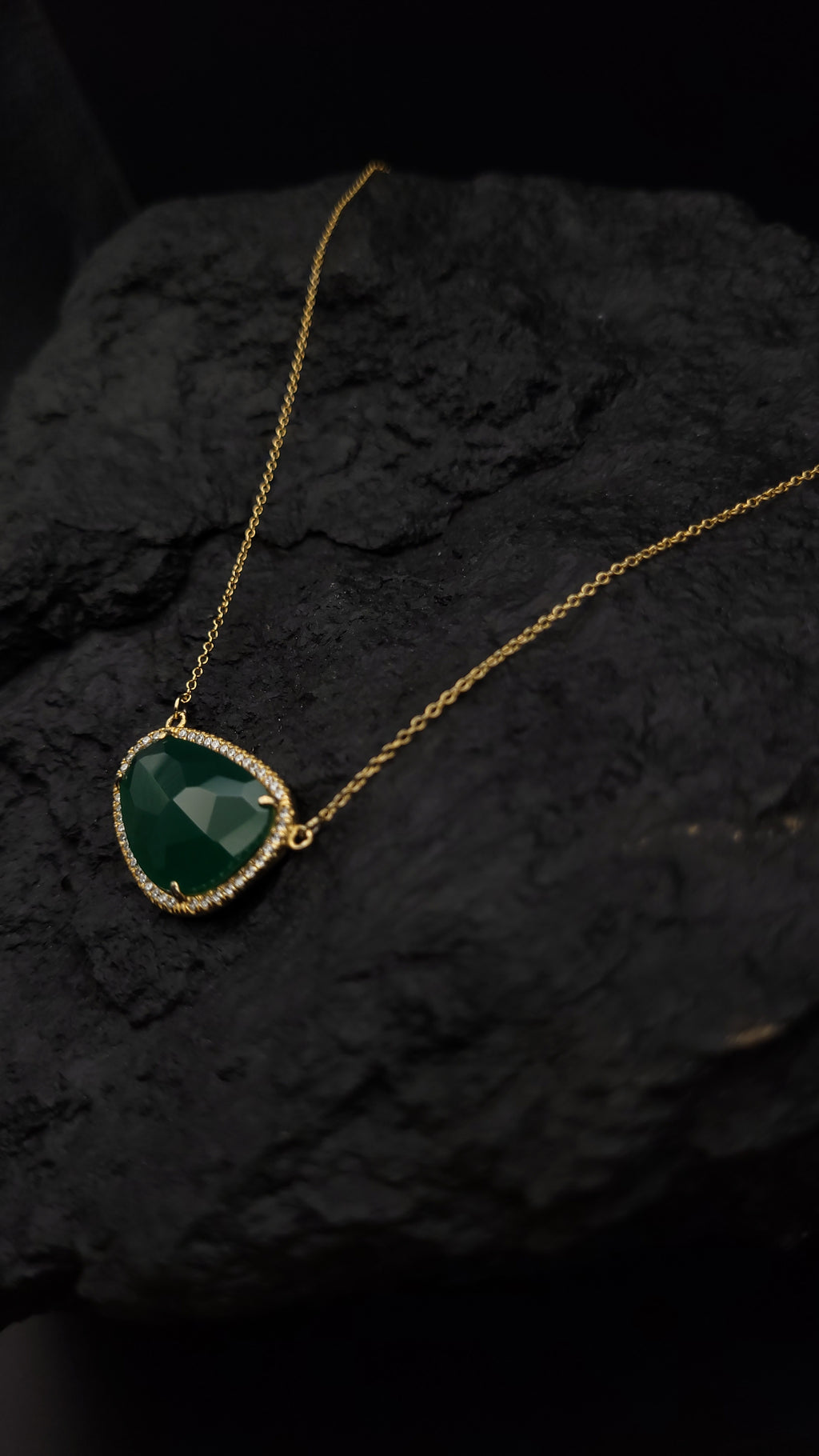 Halskette "grünes Auge" · 925 Sterling Silber · Gelbgold vergoldet