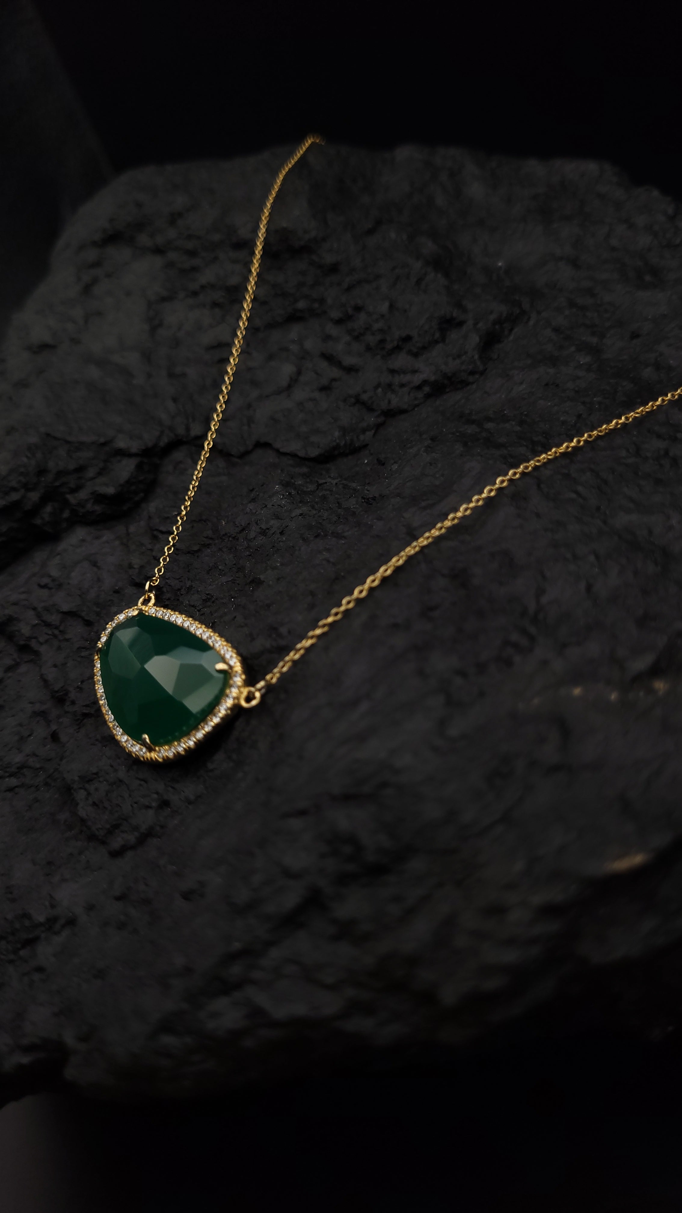Halskette "grünes Auge" · 925 Sterling Silber · Gelbgold vergoldet