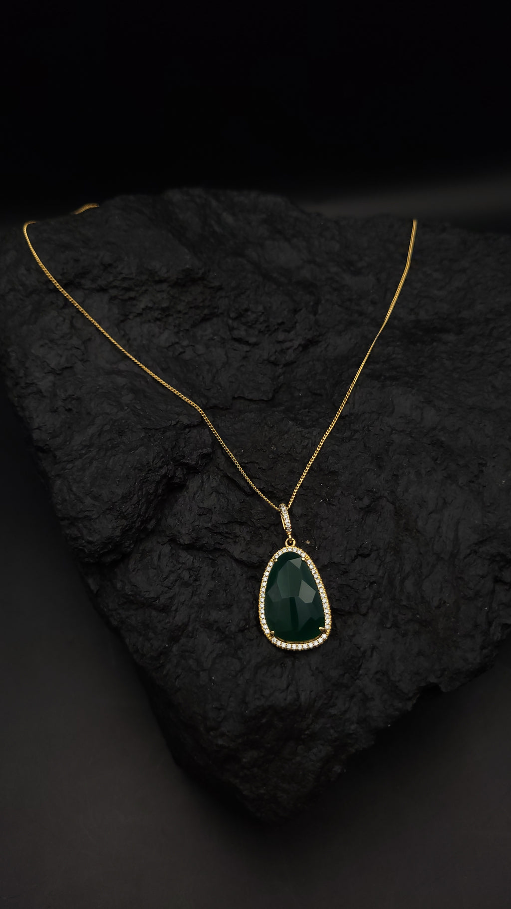 Halskette "grünes Auge" · 925 Sterling Silber · Gelbgold vergoldet