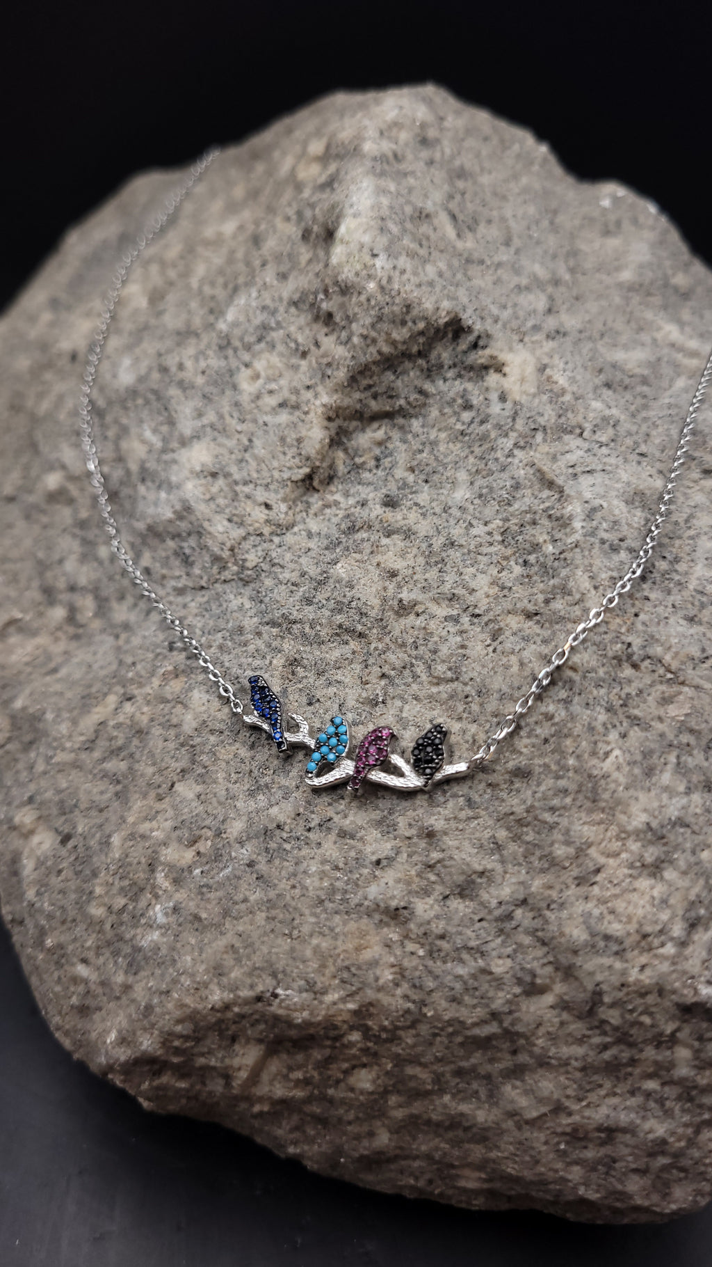 Collier "Vogelgesang" · 925 Sterling Silber · Edelsteine · Saphir, Türkis, Rubin, Onyx