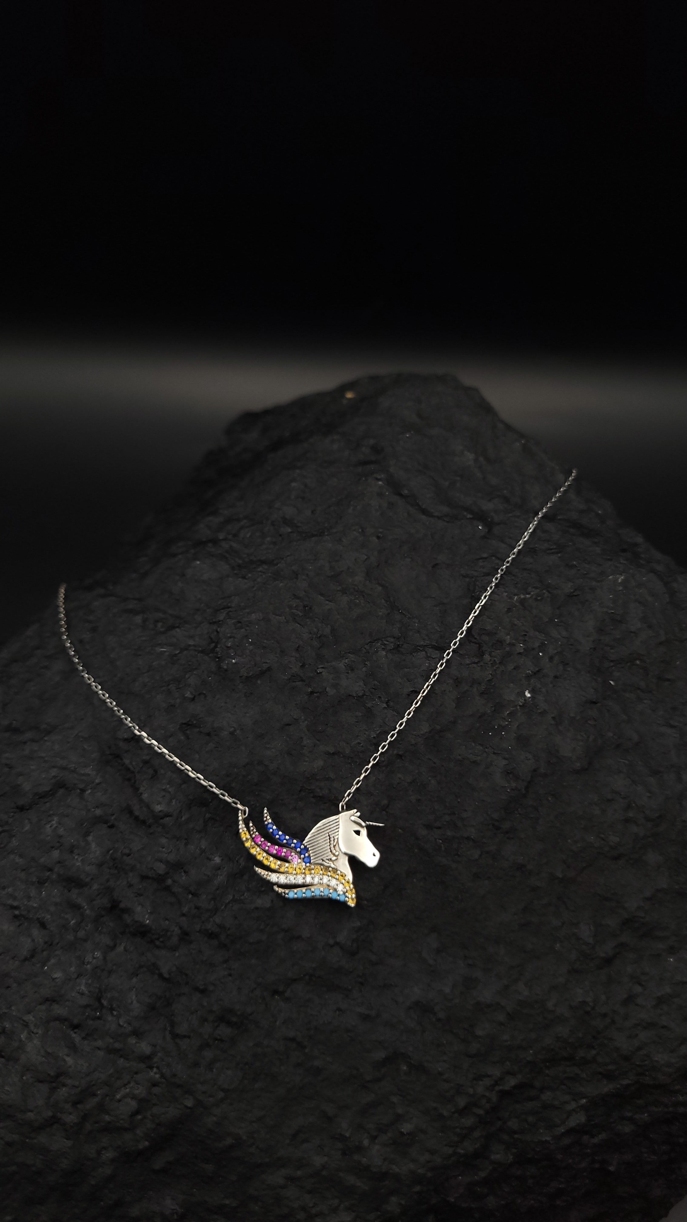Collier "Einhorn" · 925 Sterling Silber · Edelsteine · Saphir, Türkis, Rubin, Citrin