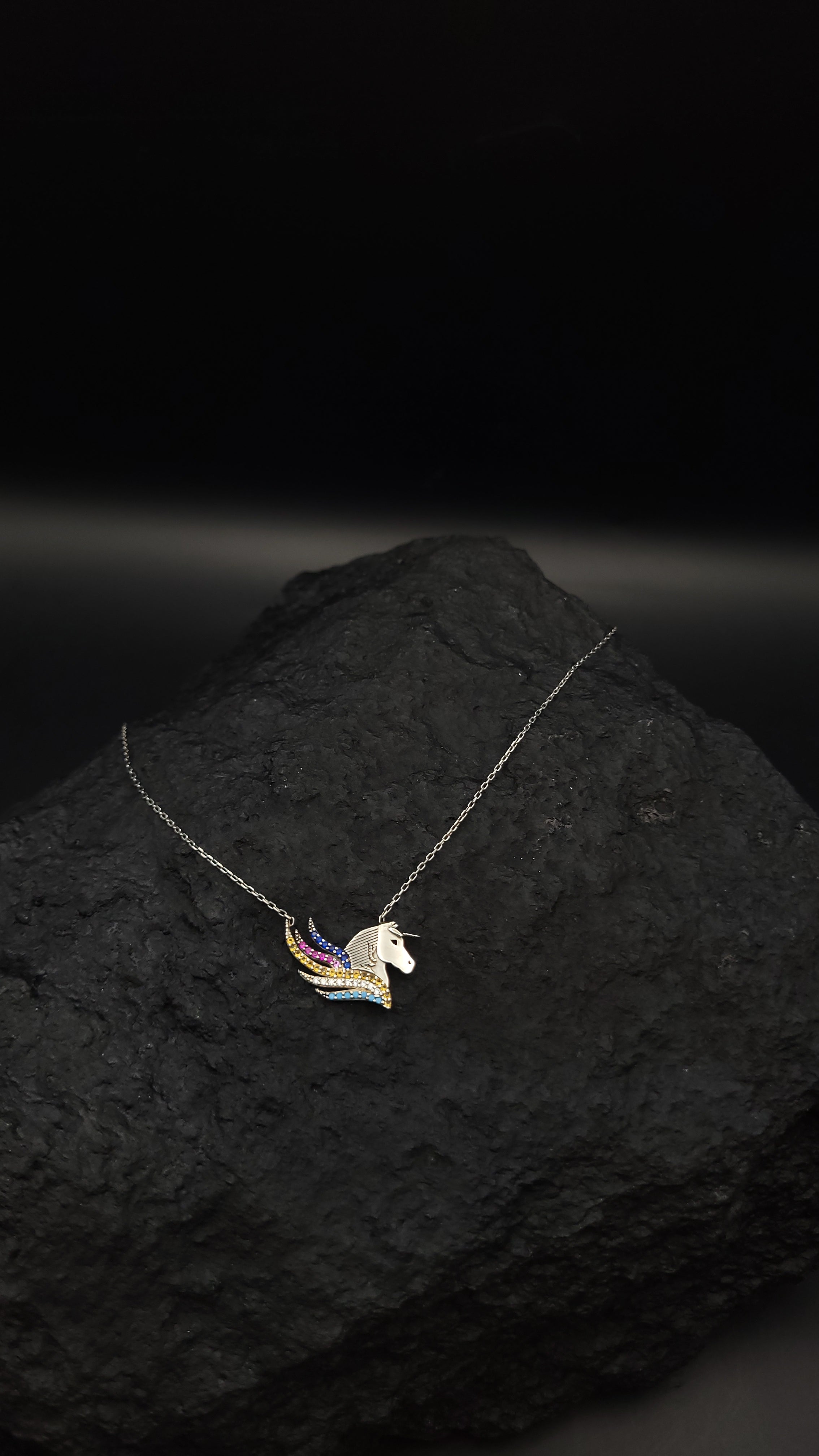 Collier "Einhorn" · 925 Sterling Silber · Edelsteine · Saphir, Türkis, Rubin, Citrin