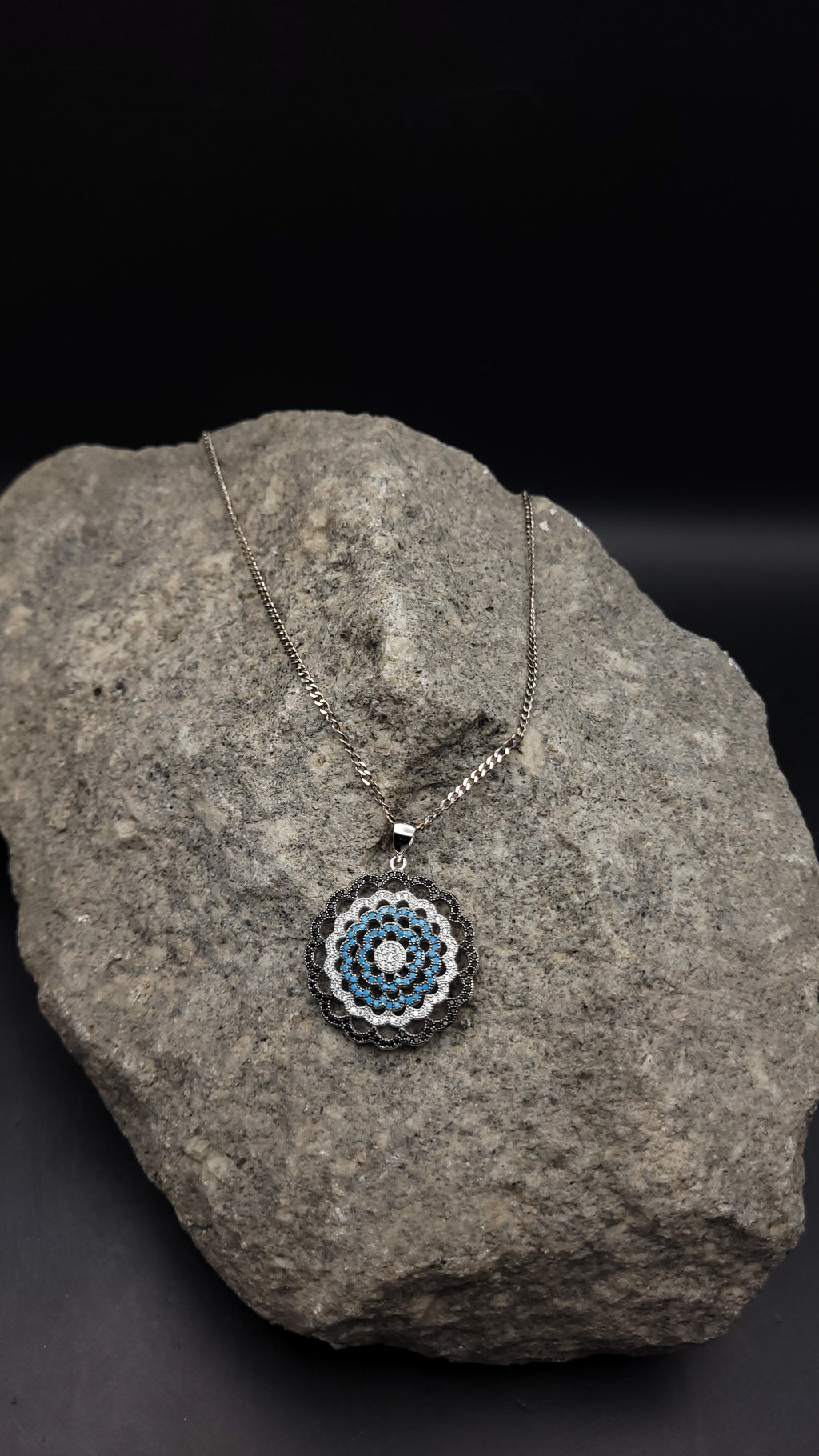 Collier "Flower" · 925 Sterling Silber · Edelsteine: Onyx, Türkis