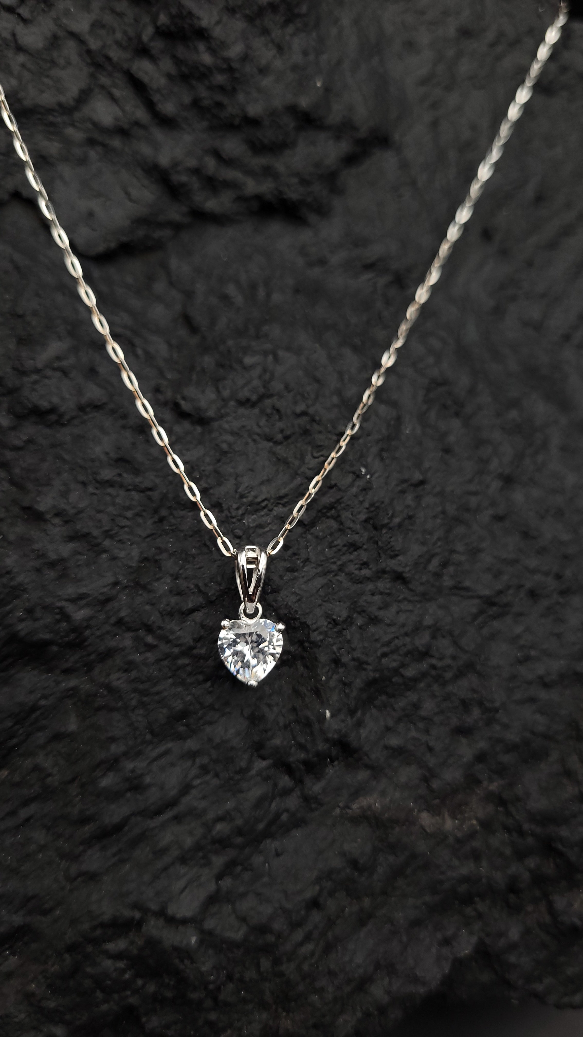 Halskette "LOVE" - 925 Sterling Silber - weiße Zirkonia