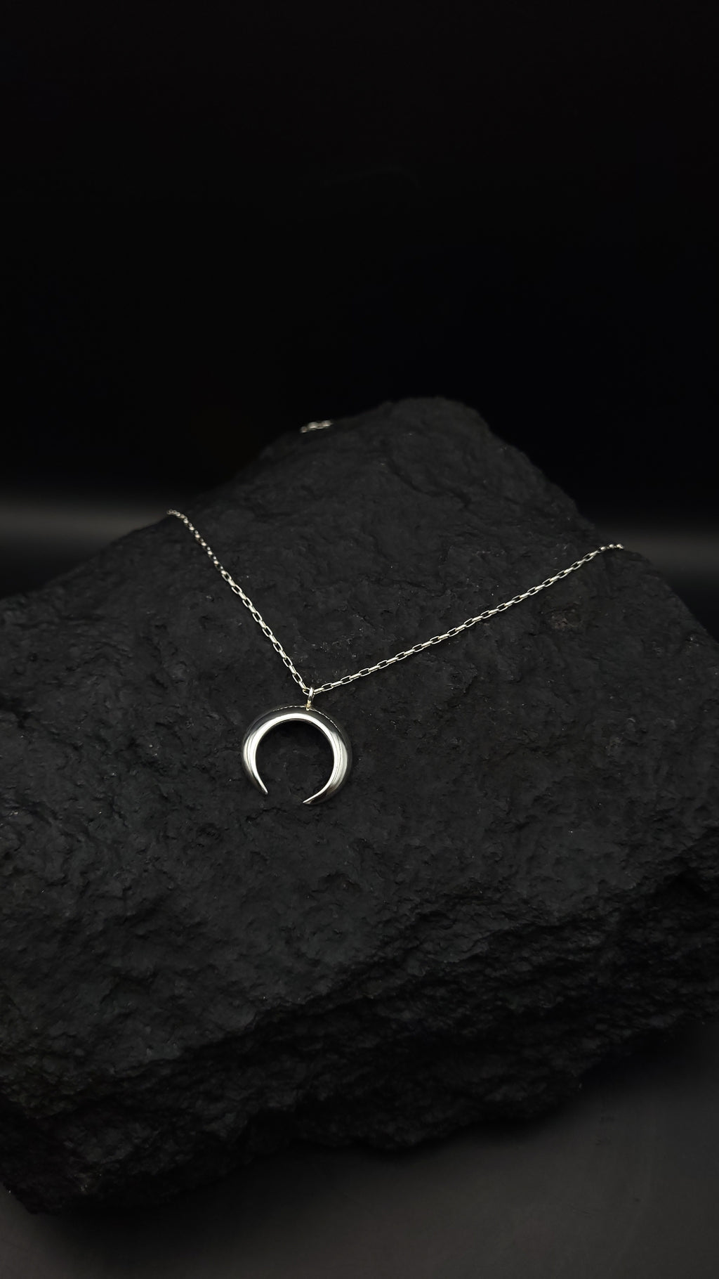 Collier "Luna" · 925 Sterling Silber · Sichelmond · Symbolik