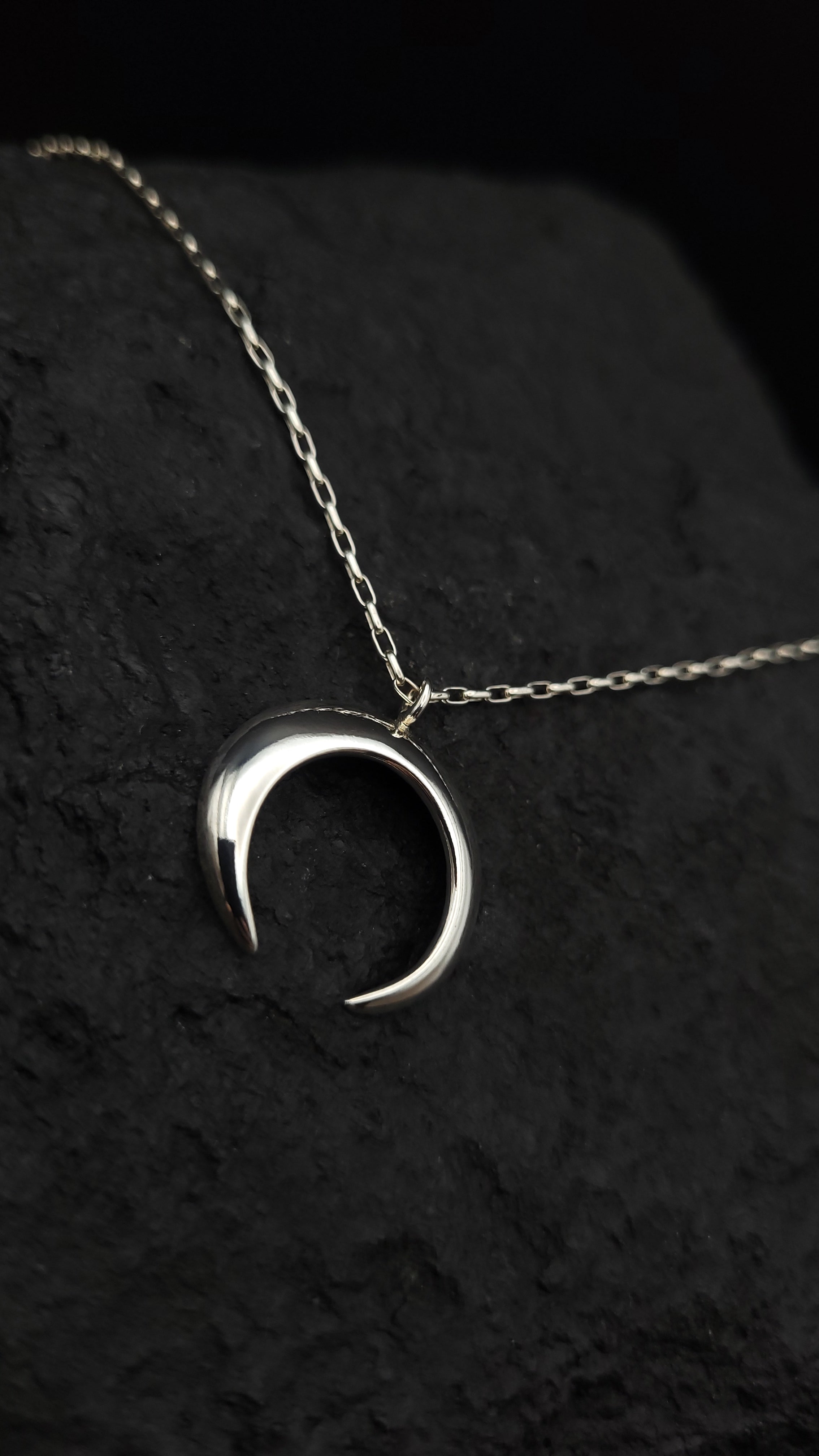Collier "Luna" · 925 Sterling Silber · Sichelmond · Symbolik