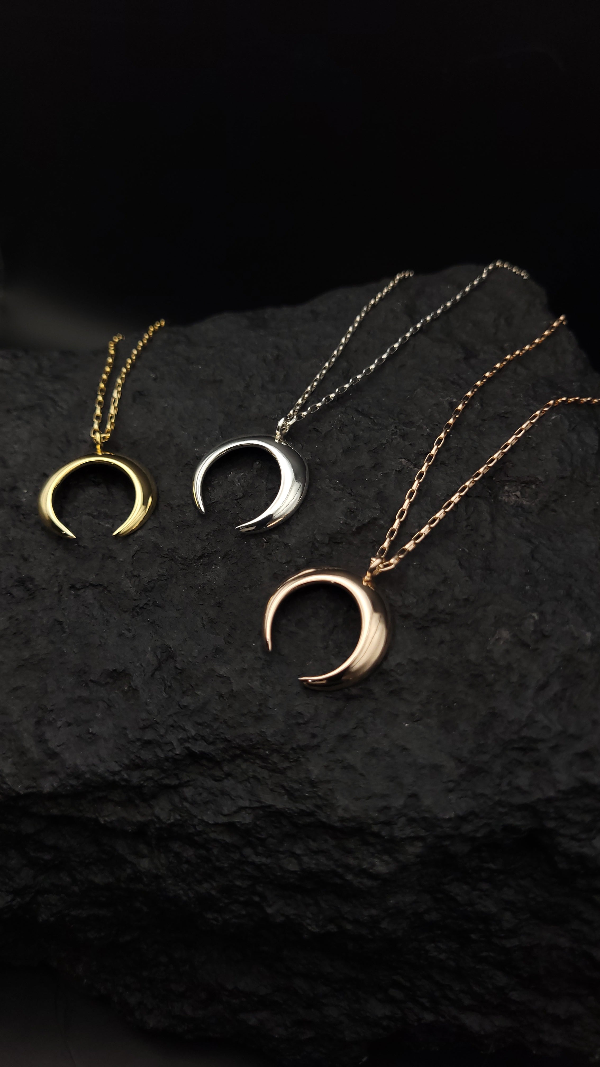 gr. Kollektion "Luna" · 925 Sterling Silber · Sichelmond · Symbolik