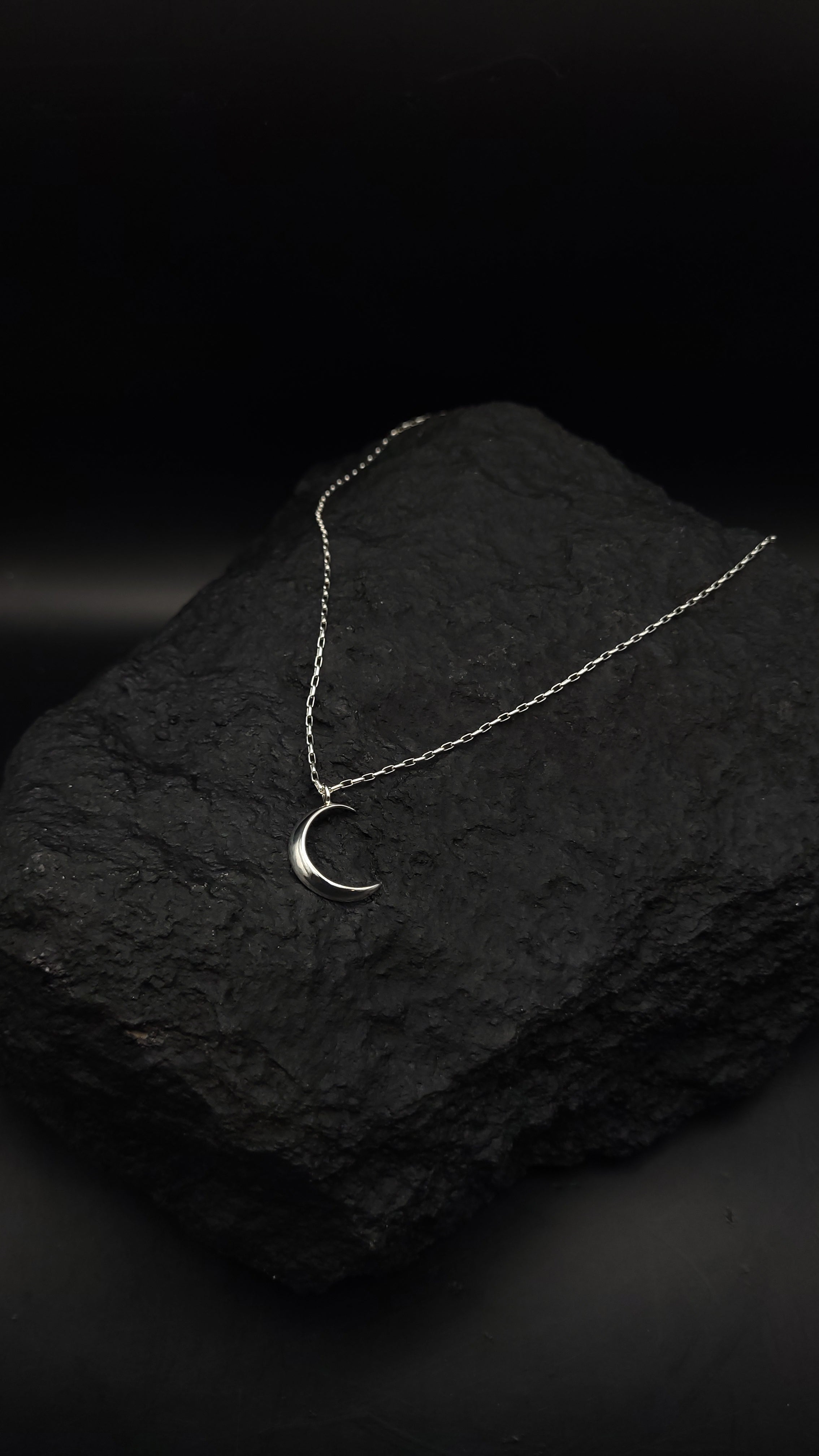 Collier "Luna" · 925 Sterling Silber · Sichelmond · Symbolik