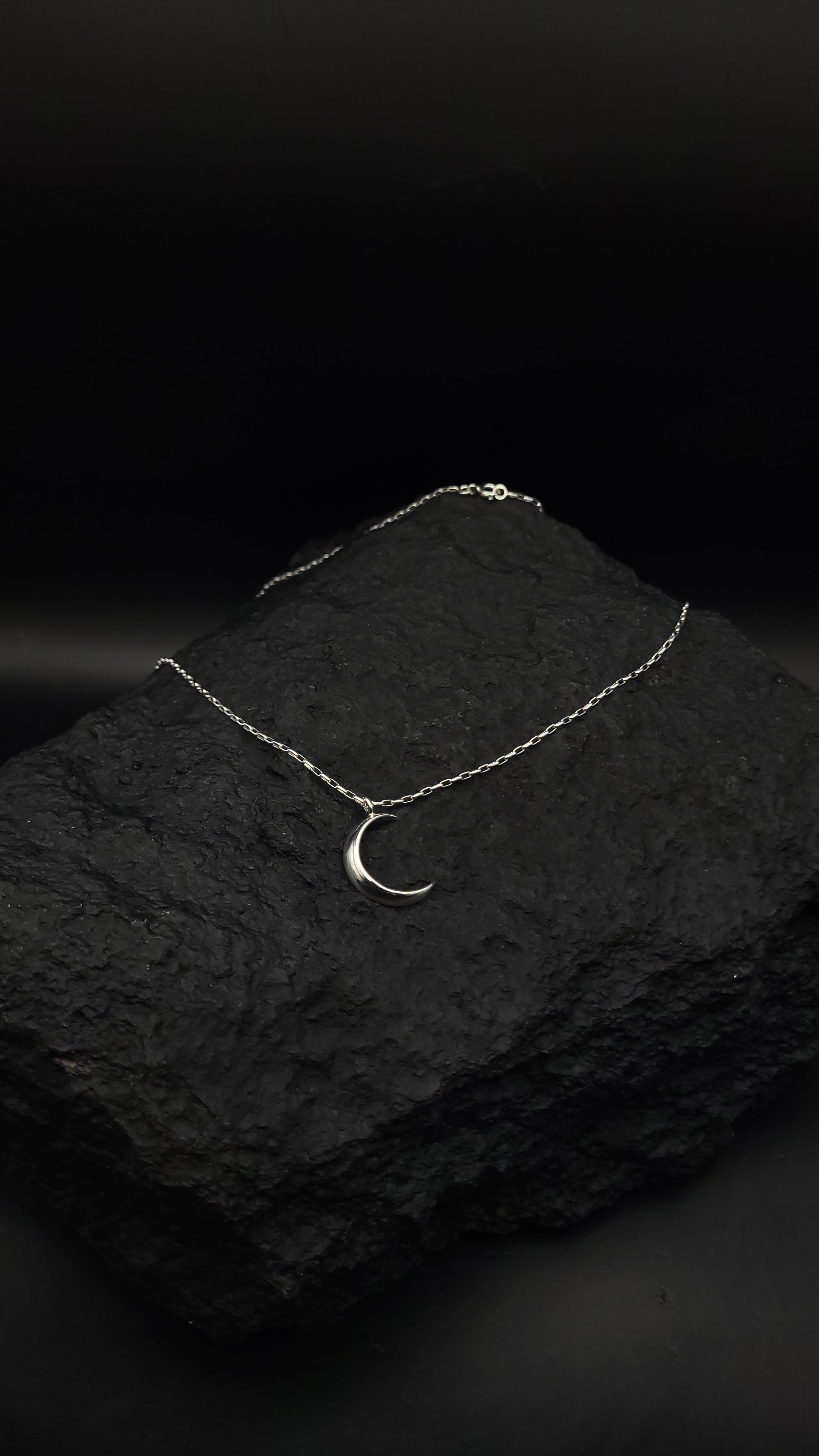 Collier "Luna" · 925 Sterling Silber · Sichelmond · Symbolik
