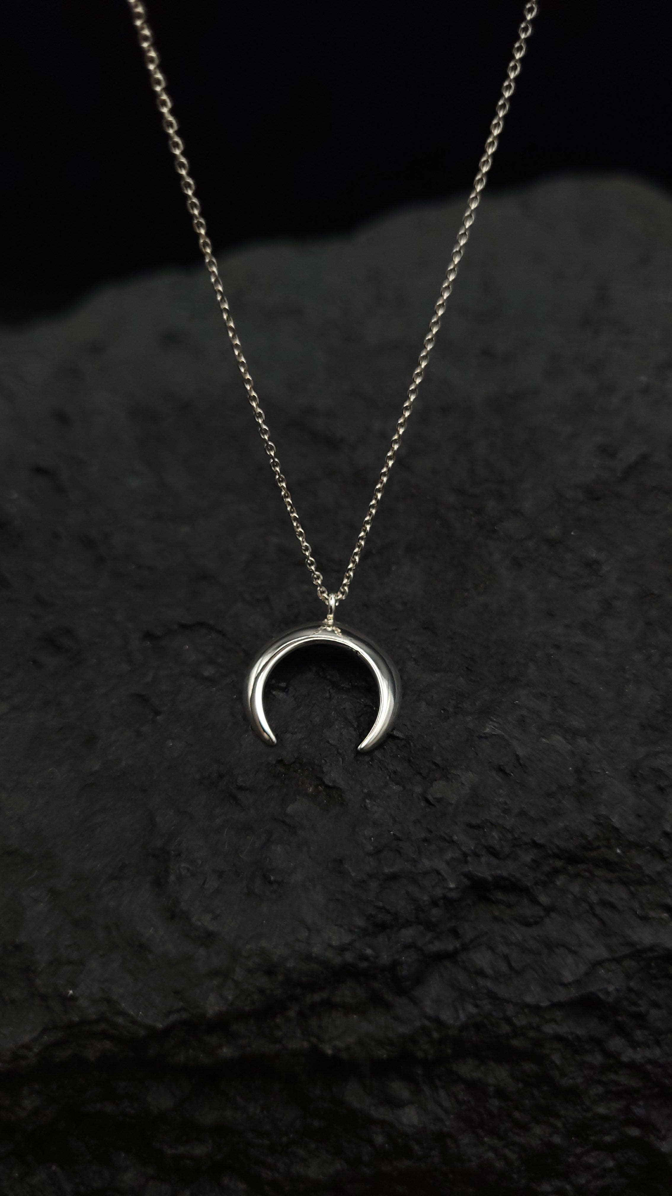 kl. Kollektion "Luna" · 925 Sterling Silber · Sichelmond · Symbolik
