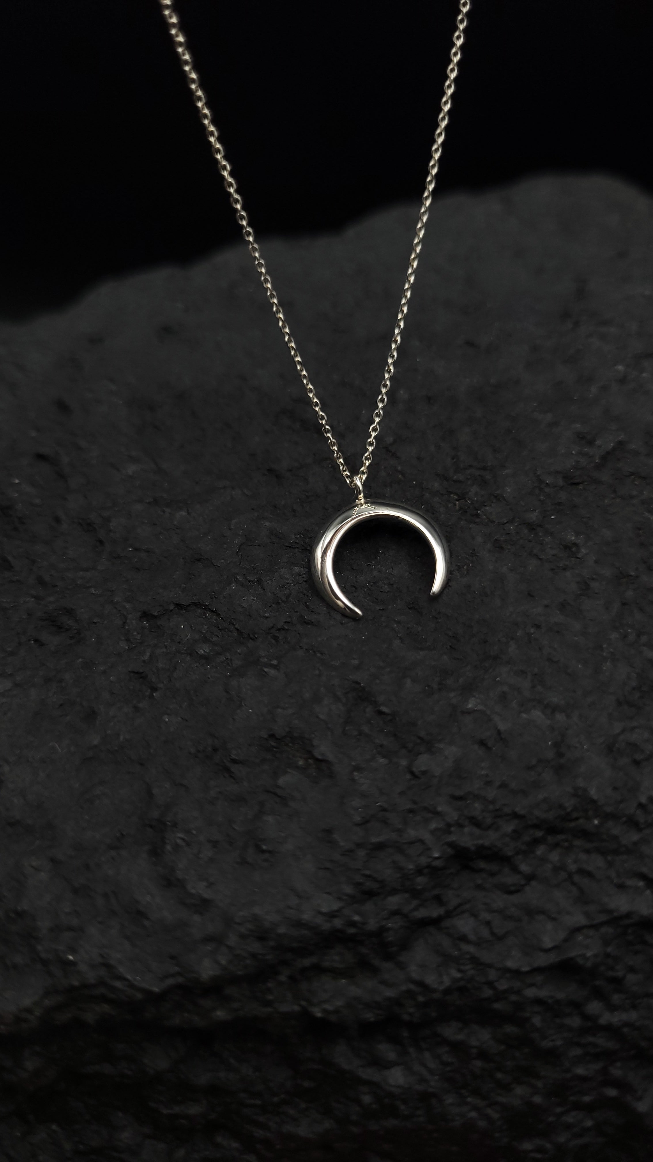 kl. Kollektion "Luna" · 925 Sterling Silber · Sichelmond · Symbolik