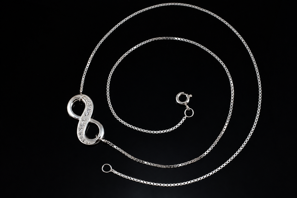 Collier "Unendlichkeit" · 925 Sterling Silber · Symbolik · Infinity