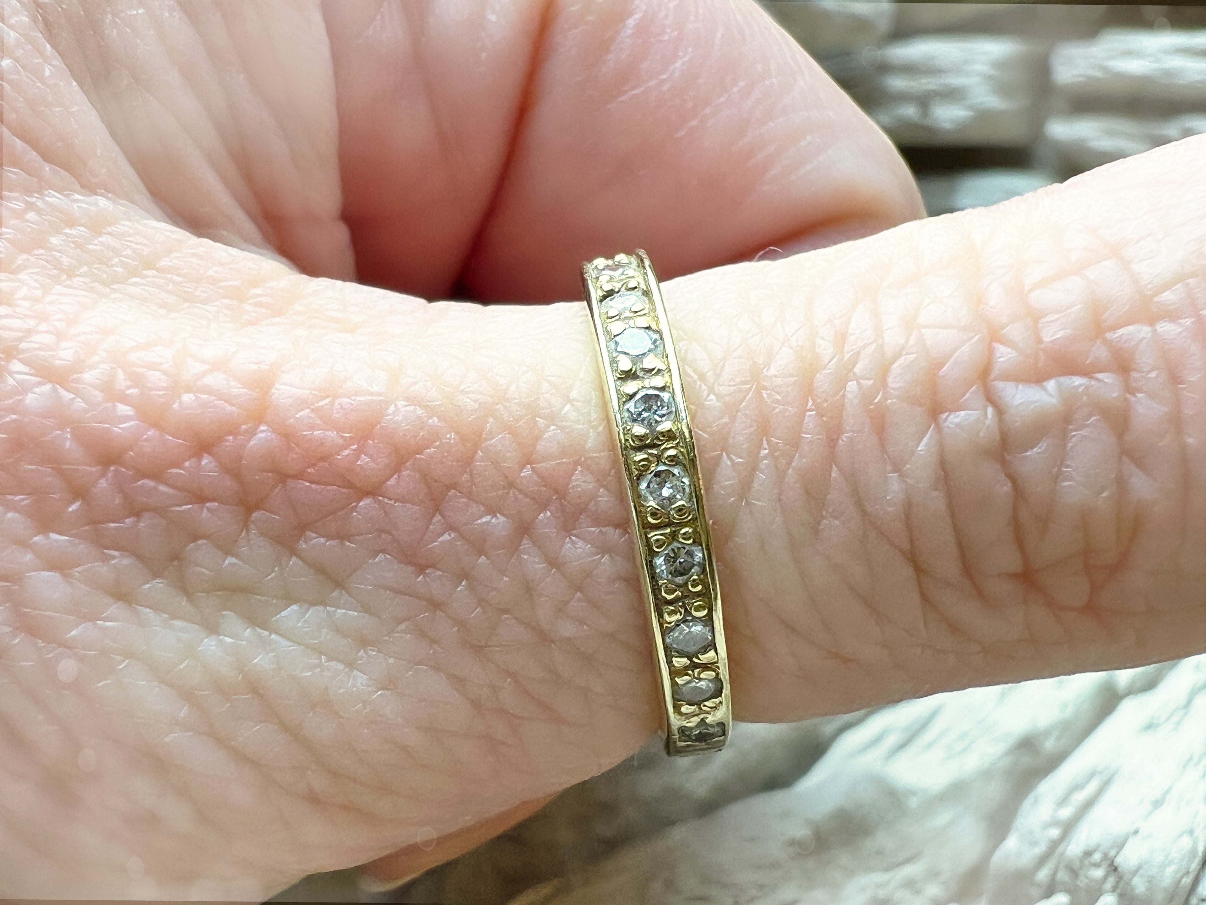 Memoire-Ring aus 585er Gold mit funkelnden Diamanten – Nr. 56-57 (16-17)