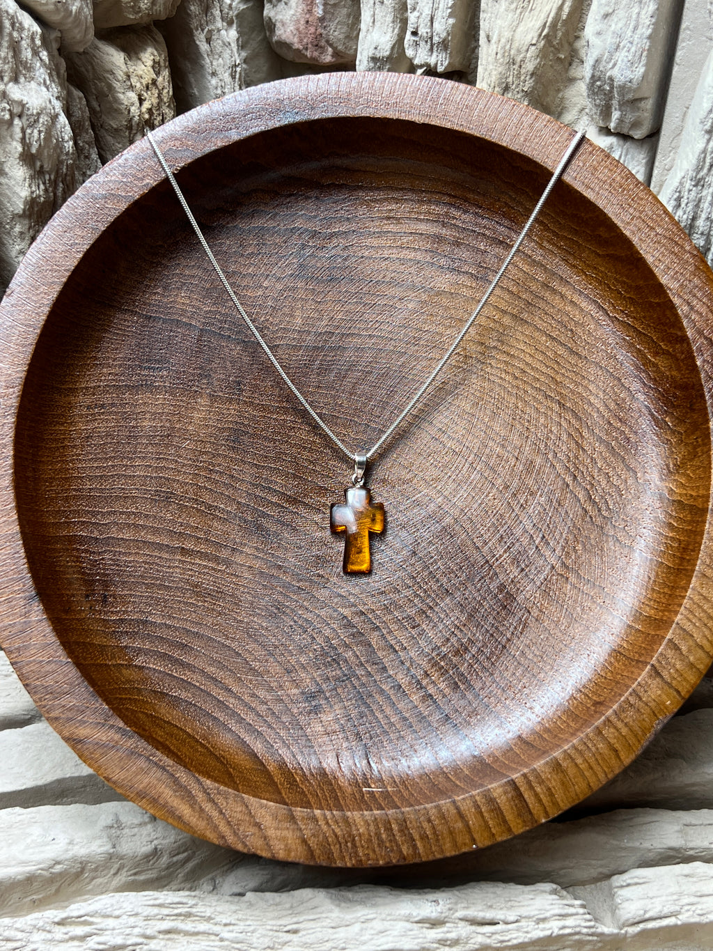Kreuz-Kette aus Bernstein & 925 Sterling Silber – Unikat