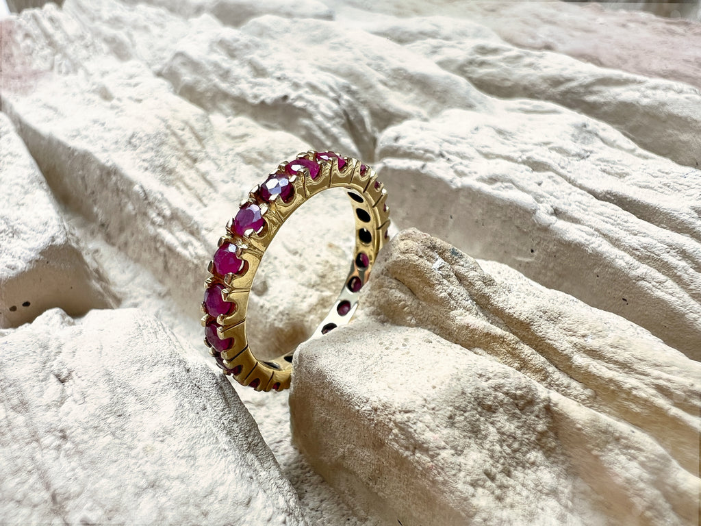 Memoire-Ring "Rubin" · 333er Gelbgold · Handgefertigt · Unikat