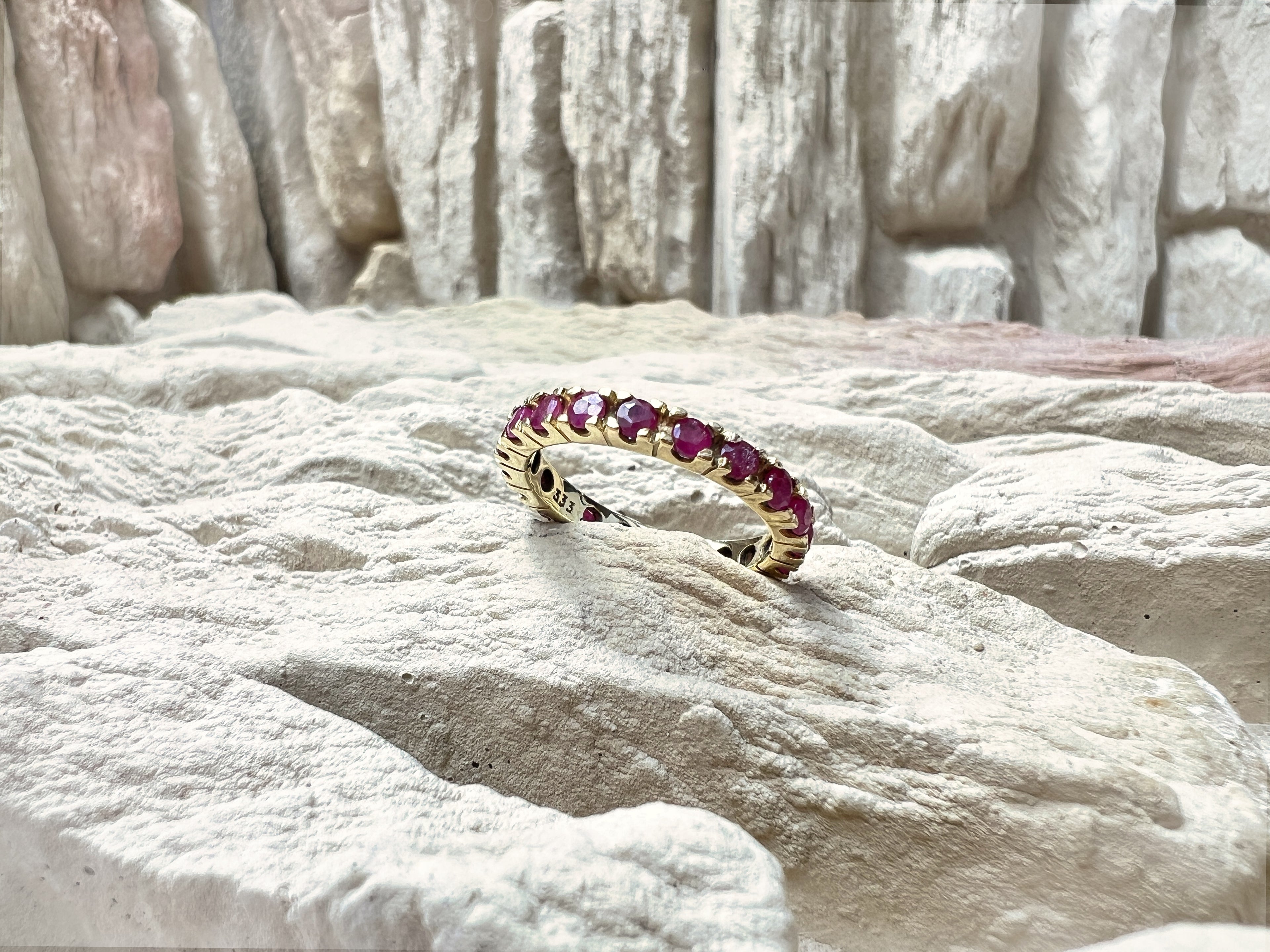 Memoire-Ring "Rubin" · 333er Gelbgold · Handgefertigt · Unikat