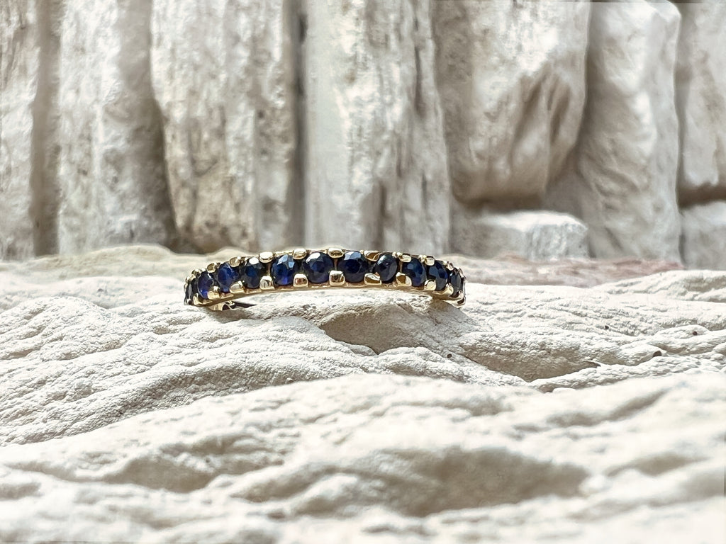 Memoire-Ring aus 585er Gold mit funkelnden Saphiren – Nr. 59 (19)