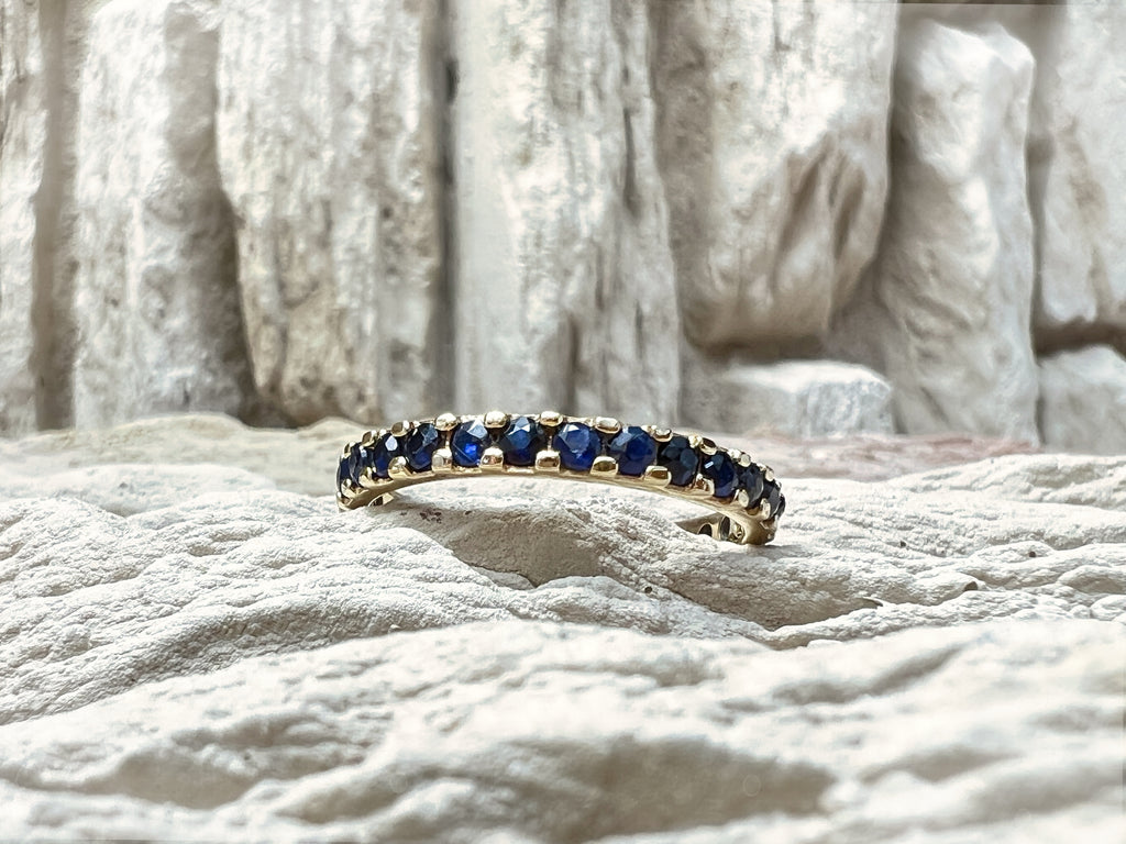 Memoire-Ring aus 585er Gold mit funkelnden Saphiren – Nr. 59 (19)