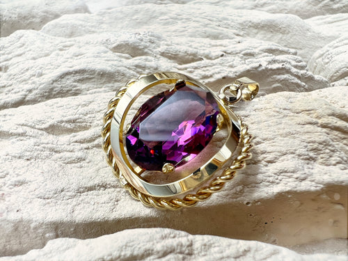 Amethyst-Anhänger "Innere Ruhe" · 333er Gelbgold · Handgefertigt · Unikat