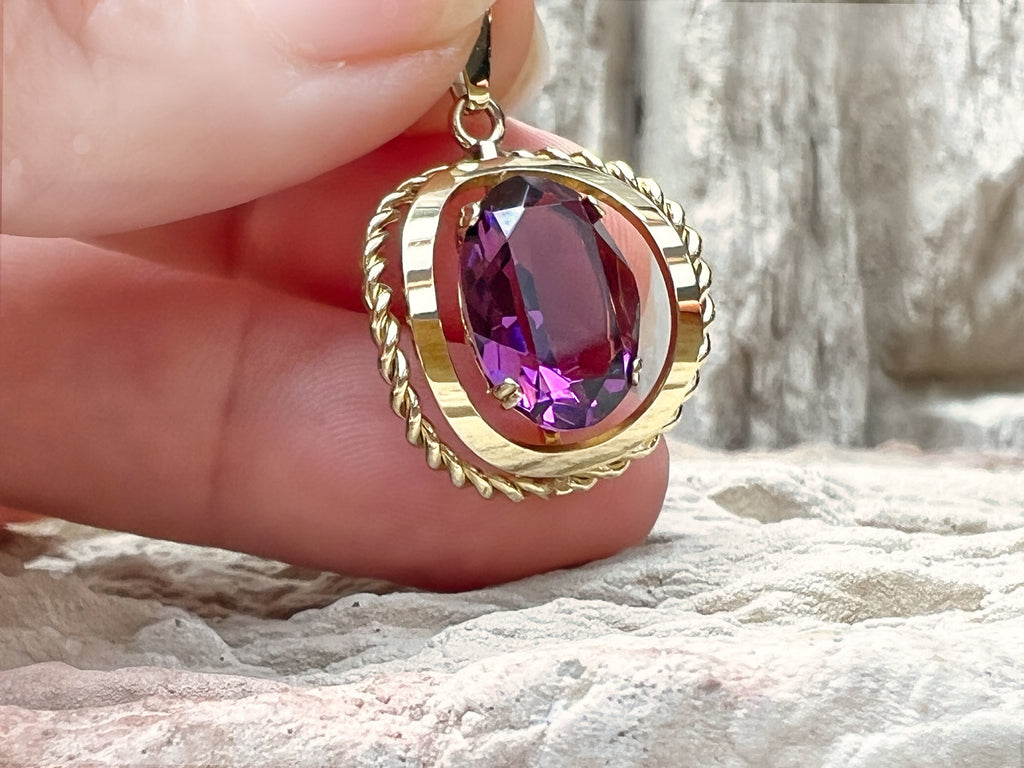 Amethyst-Anhänger "Innere Ruhe" · 333er Gelbgold · Handgefertigt · Unikat