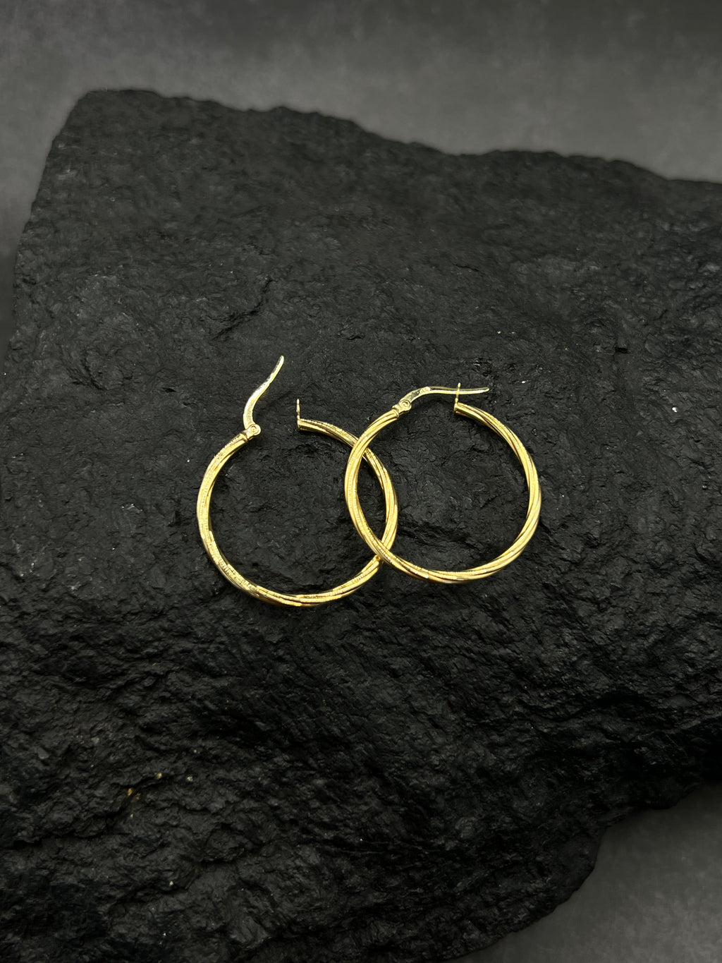 Ohrringe "Creolen gedreht" · 585 Gold · Gelbgold · 30 mm
