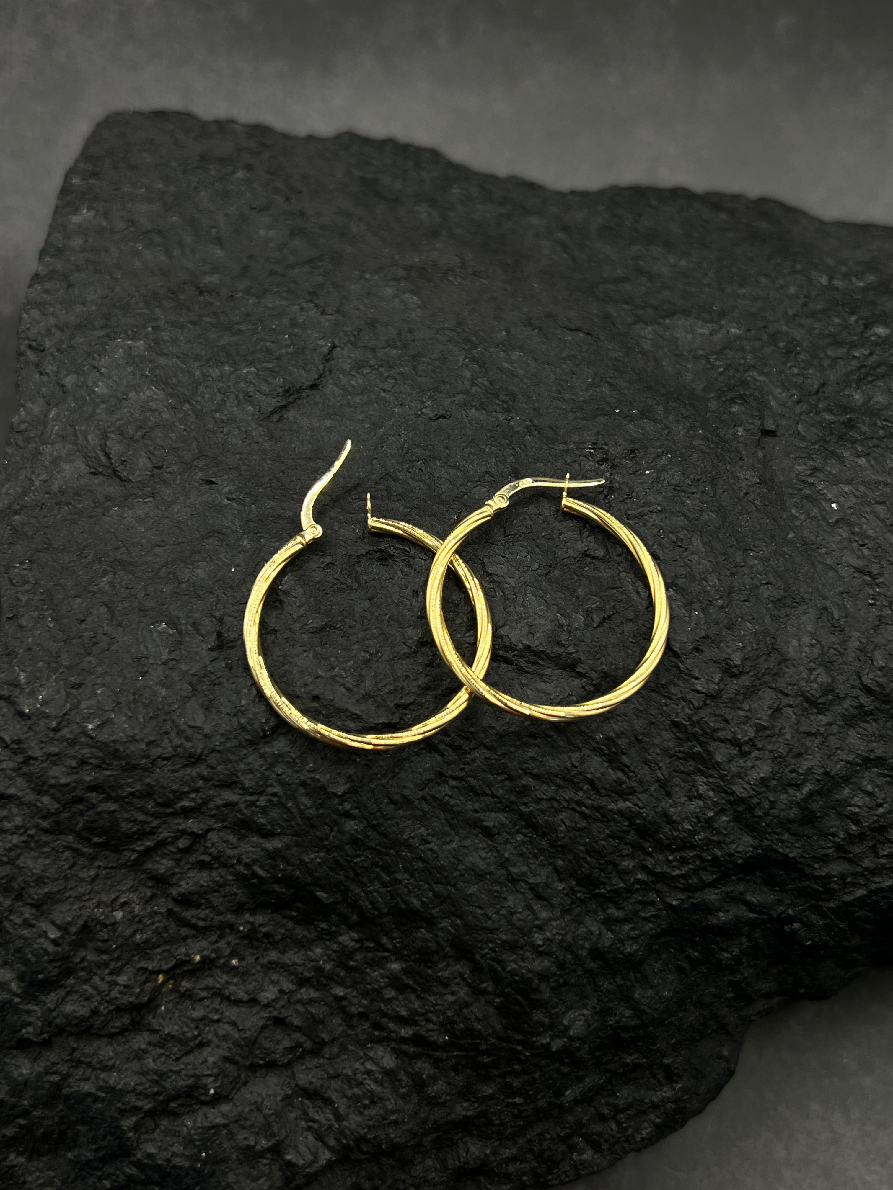 Ohrringe "Creolen gedreht" · 585 Gold · Gelbgold · 30 mm