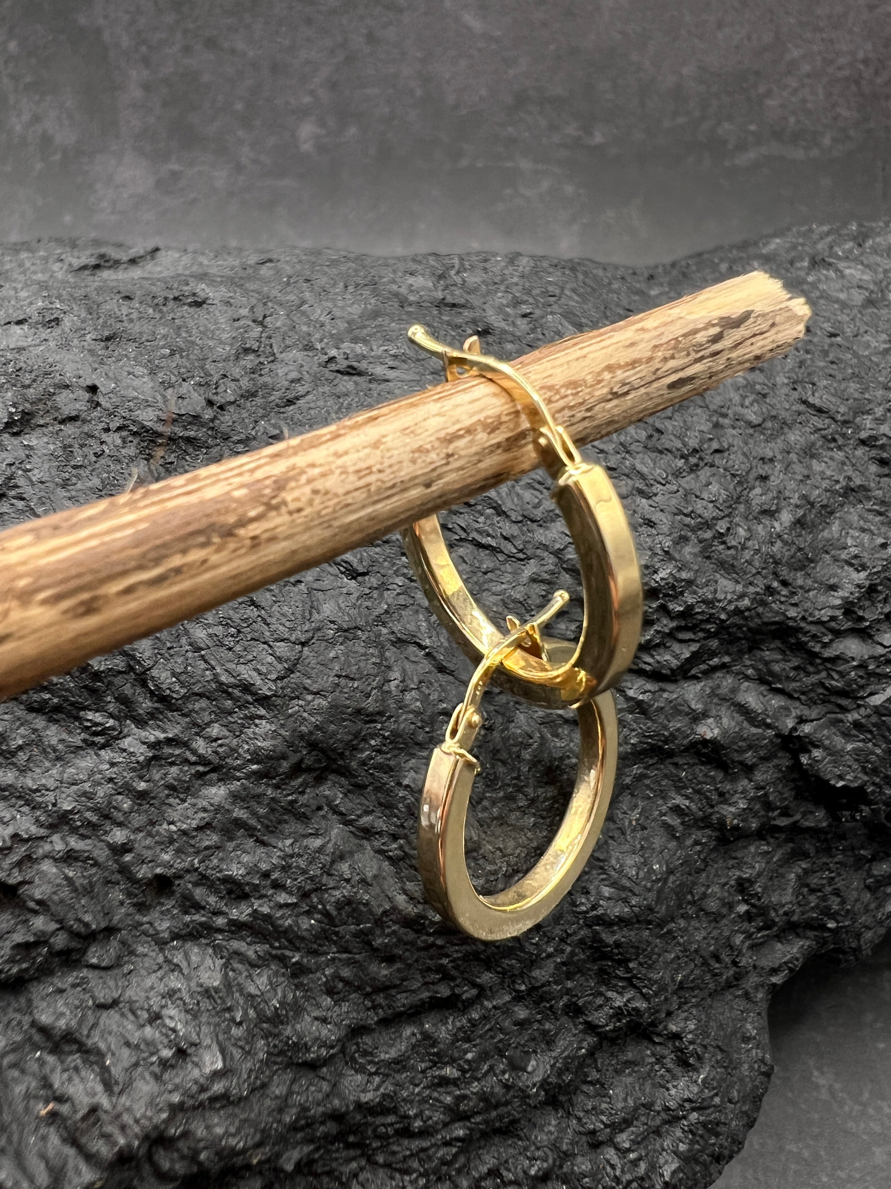 Ohrringe "Creolen eckig" · 585 Gold · Gelbgold · Glanz