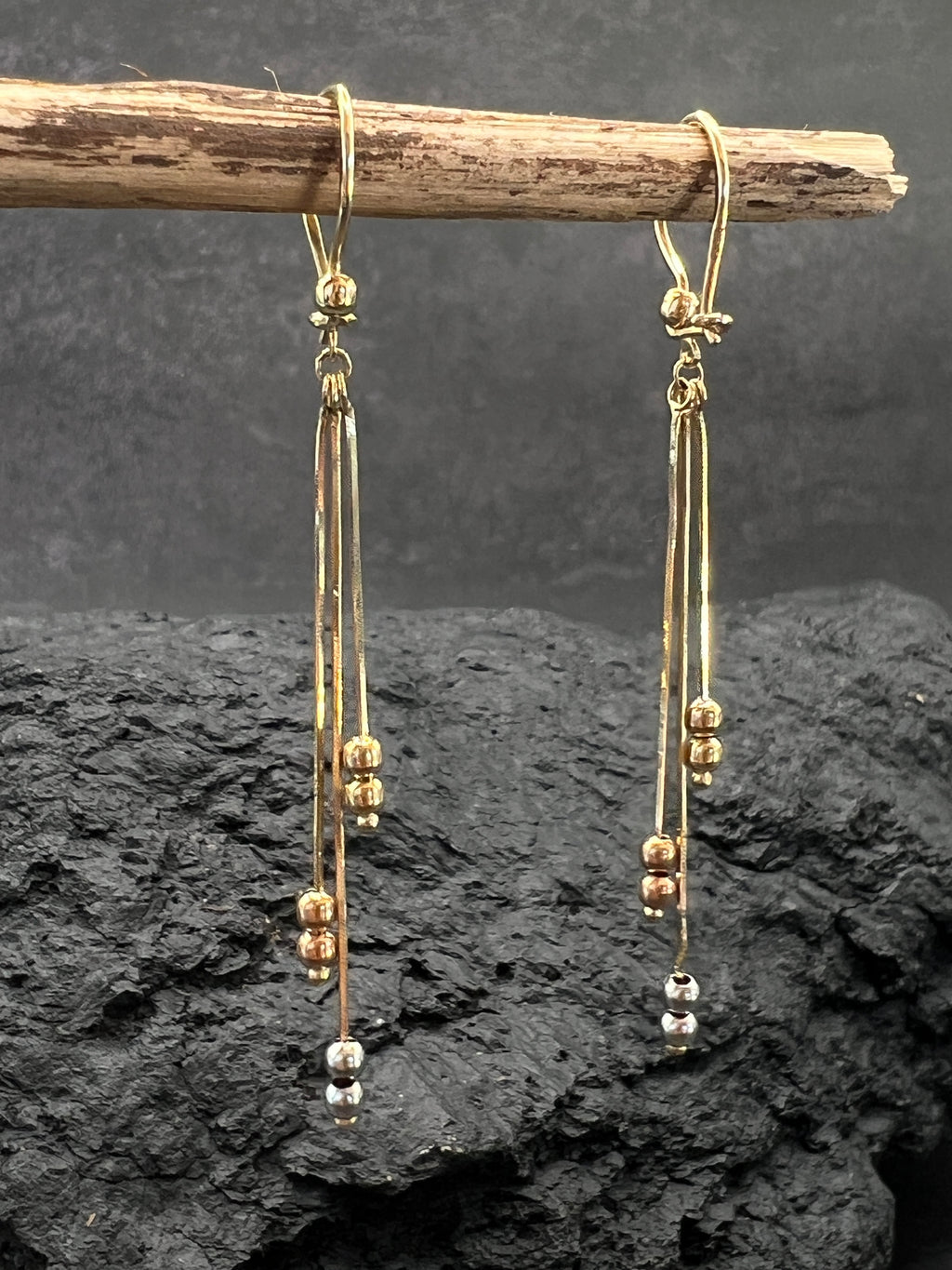 Damen Ohrhänger • 585 Gelbgold • Tricolor • Kugeldesign • Bewegliche Stäbe • Hackenverschluss