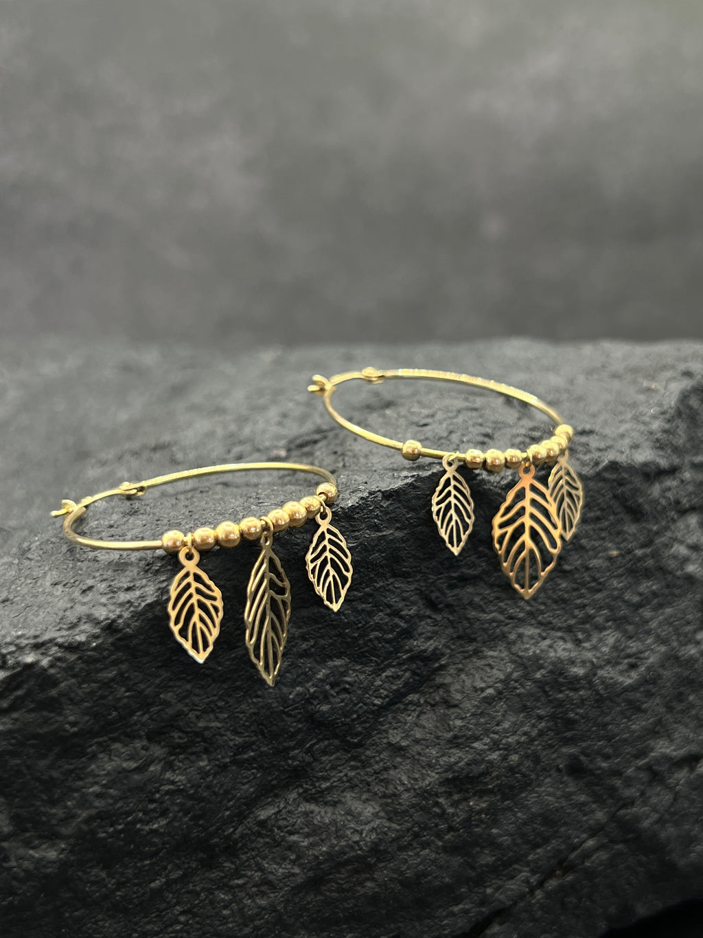 Ohrringe "Creolen verspielt" · 585 Gold · Gelbgold · Blattmuster