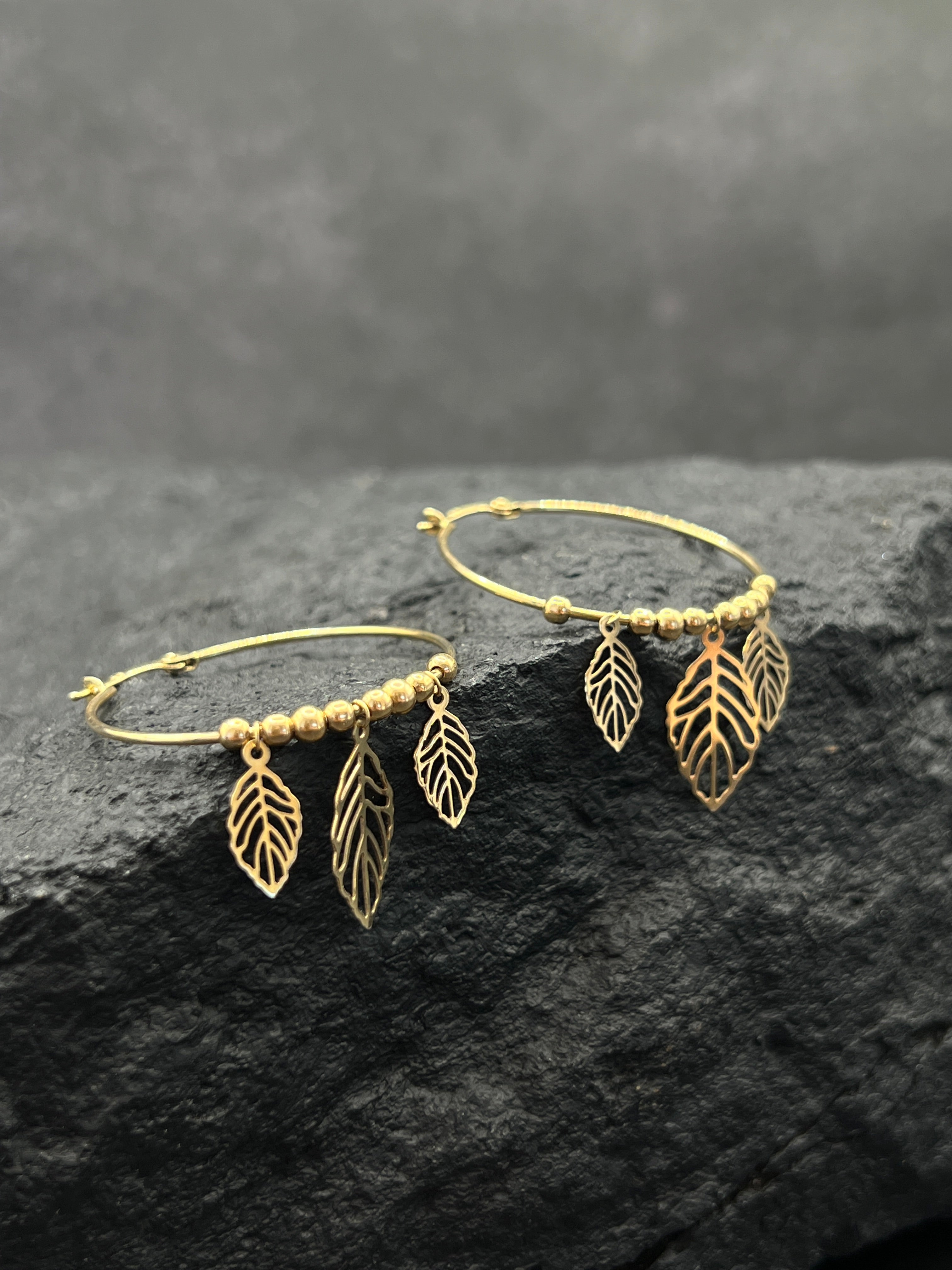 Ohrringe "Creolen verspielt" · 585 Gold · Gelbgold · Blattmuster