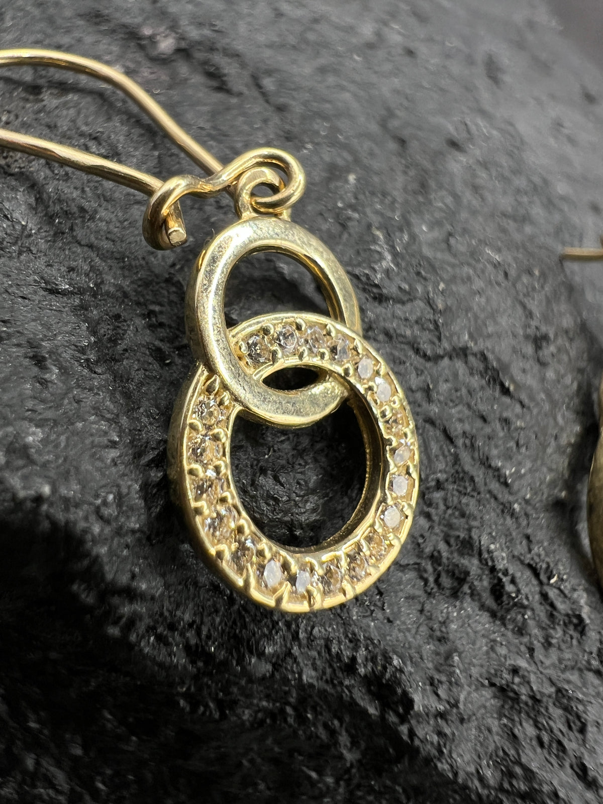 Damen Ohrhänger 585 Gelbgold · Zwei Kreise · Zirkonia · Elegante Brisur