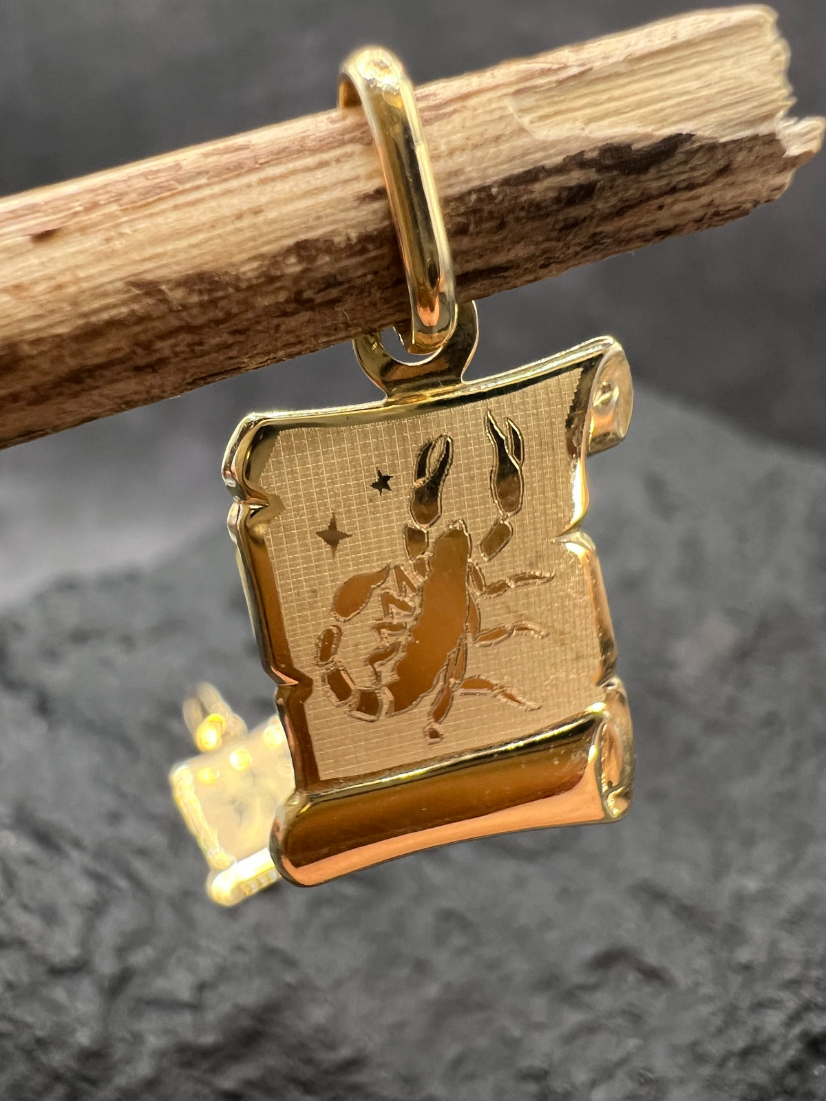 Kollektion Sternzeichen-Anhänger • 585 Gelbgold • Unisex