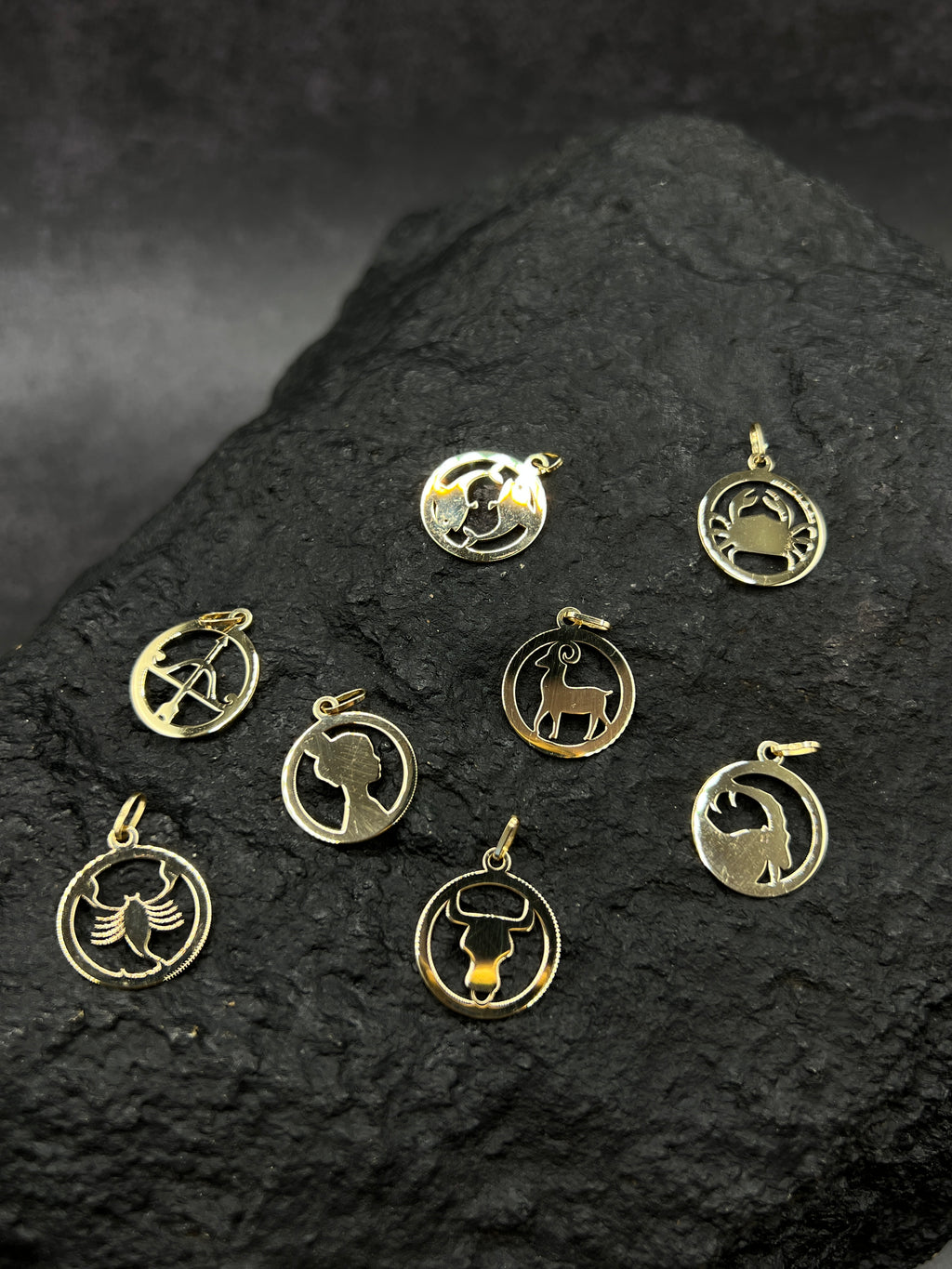Kollektion Sternzeichen-Anhänger • 585 Gelbgold • Unisex