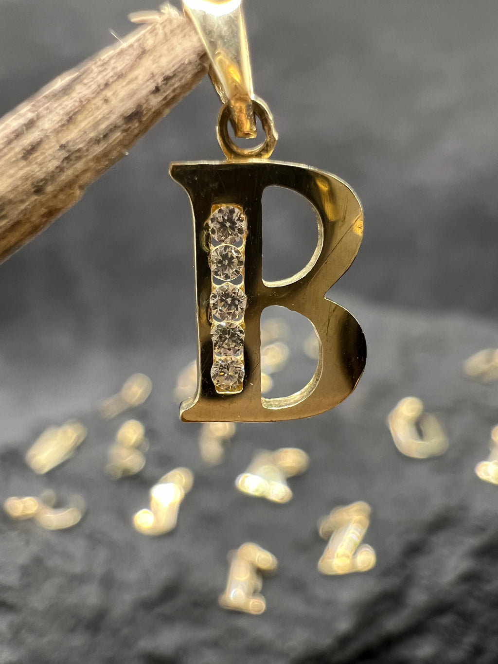 Kollektion "Buchstaben" · 585 Gold · weiße Zirkonia · Glanz