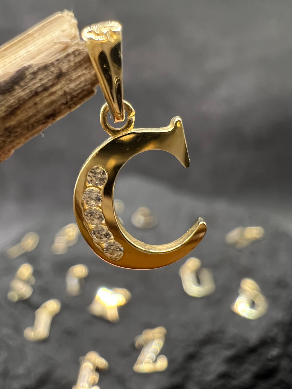 Kollektion "Buchstaben" · 585 Gold · weiße Zirkonia · Glanz