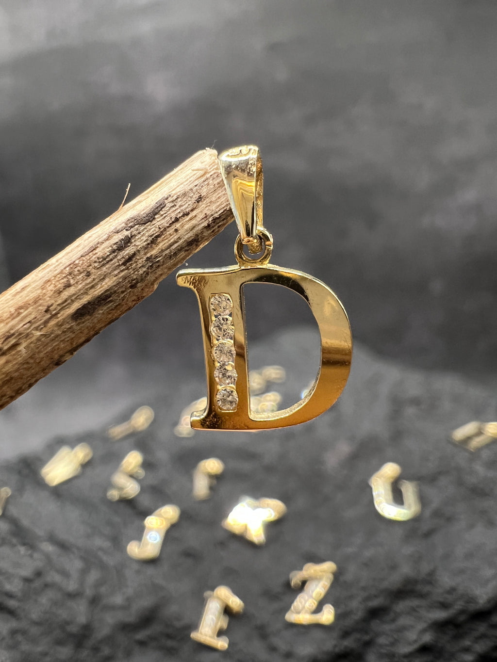 Kollektion "Buchstaben" · 585 Gold · weiße Zirkonia · Glanz