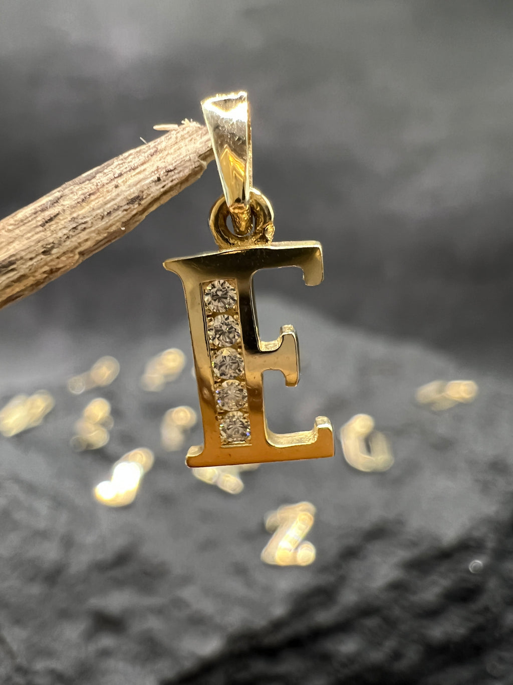 Kollektion "Buchstaben" · 585 Gold · weiße Zirkonia · Glanz