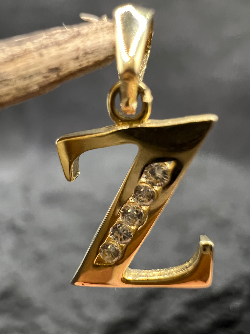 Kollektion "Buchstaben" · 585 Gold · weiße Zirkonia · Glanz