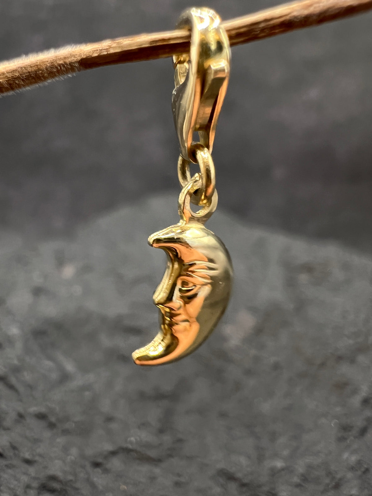Charms  · Anhänger · Halbmond mit Gesicht · 585 Gold · Gelbgold · Unisex