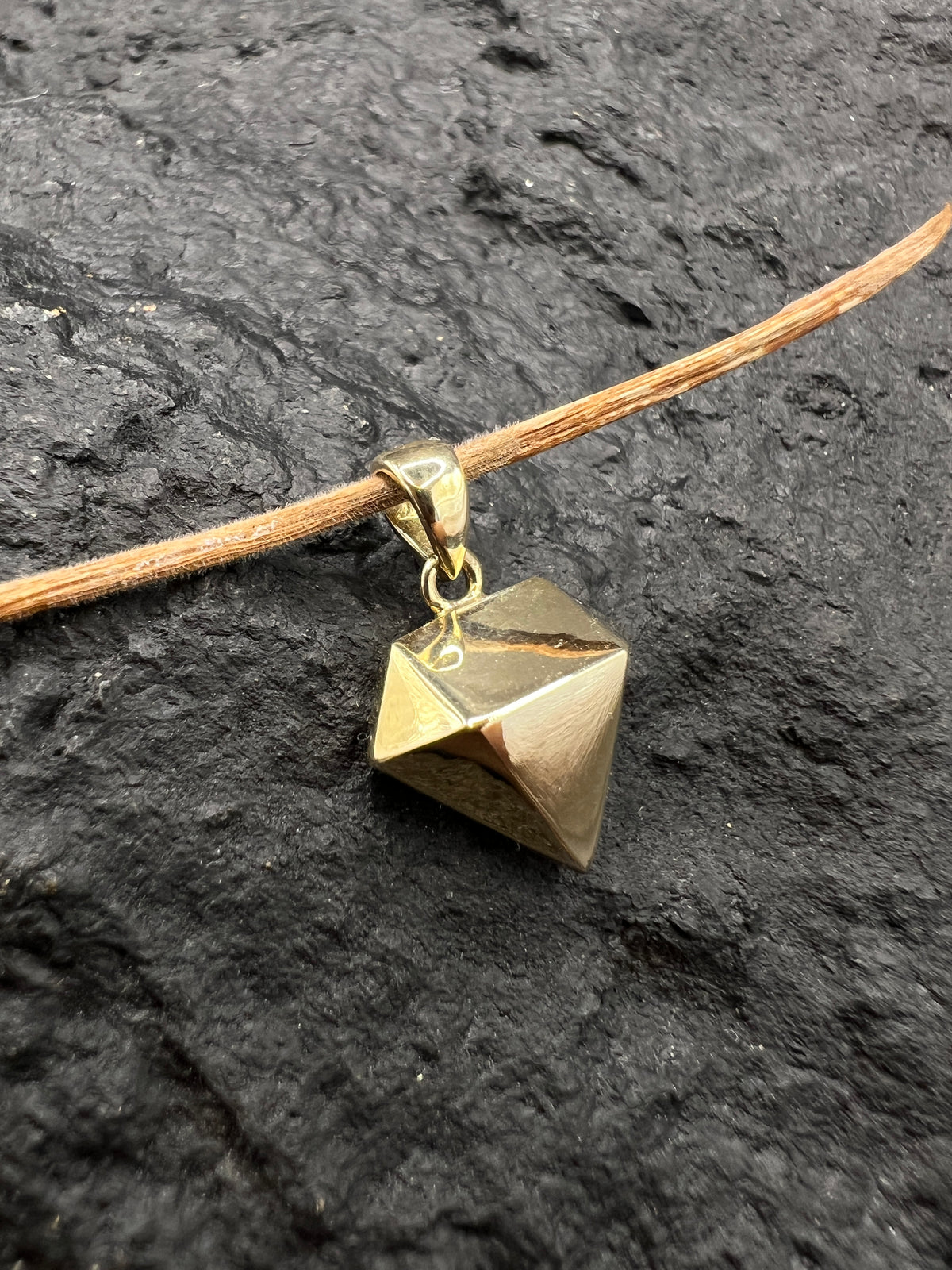 Anhänger · Diamant · 585 Gold · Gelbgold · personalisierbar  ·Unisex