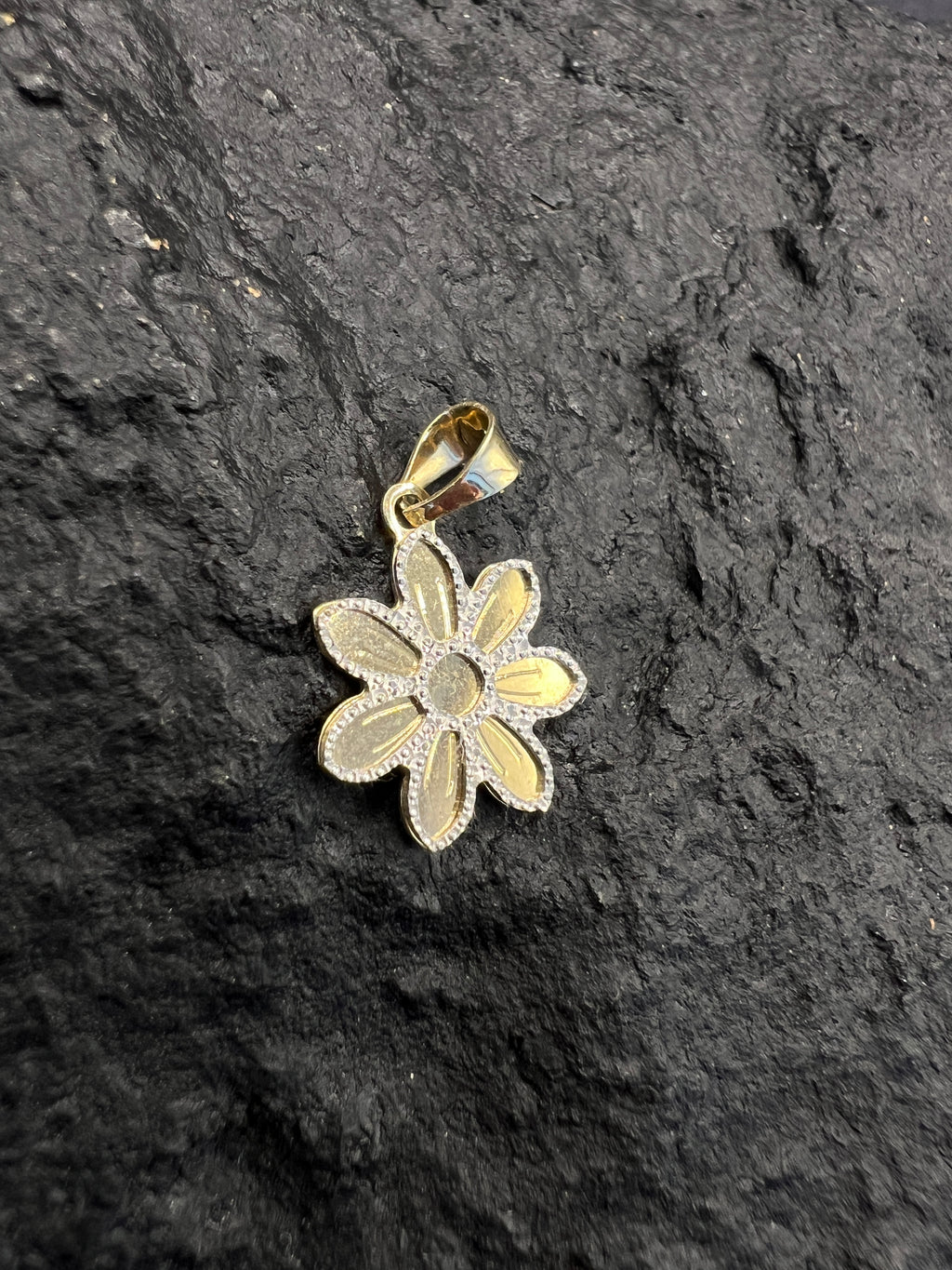 585 Gold Anhänger •  Flower • Bicolor-Optik • 14 Karat