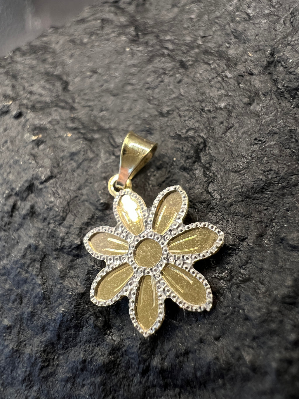 585 Gold Anhänger •  Flower • Bicolor-Optik • 14 Karat