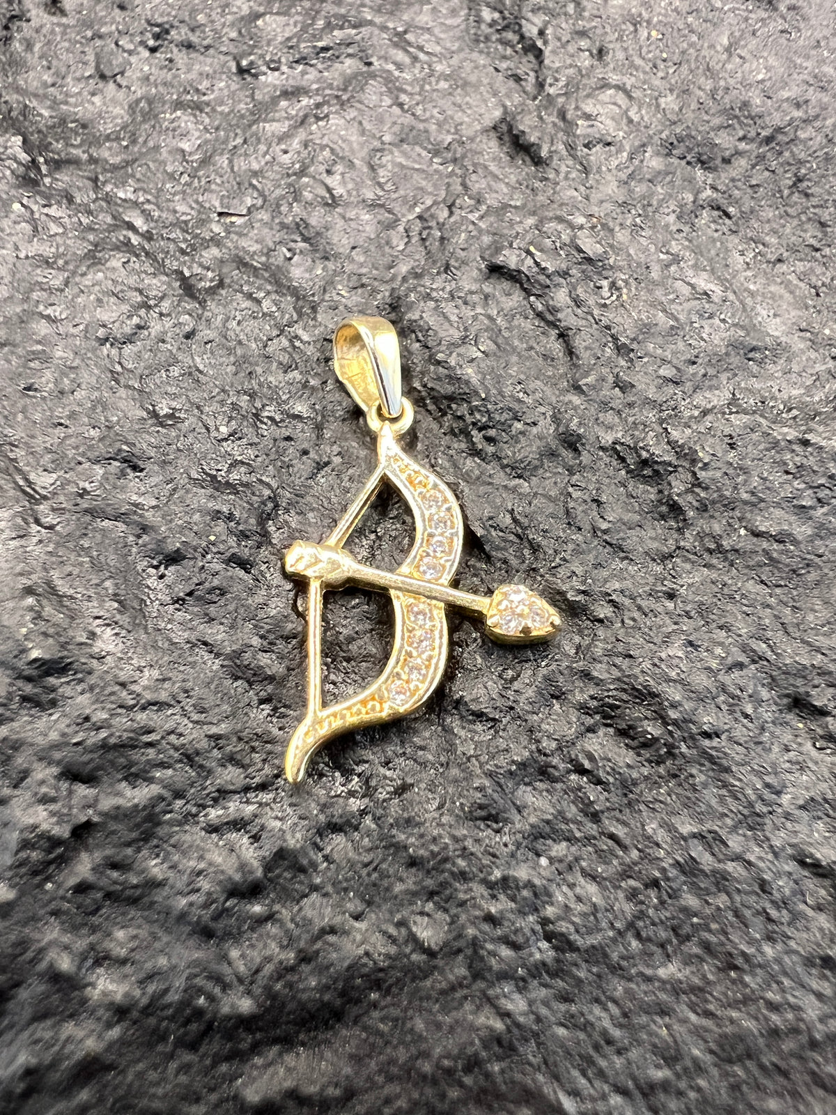 585 Gold Anhänger • Amor • 14 Karat • weiße Zirkonia