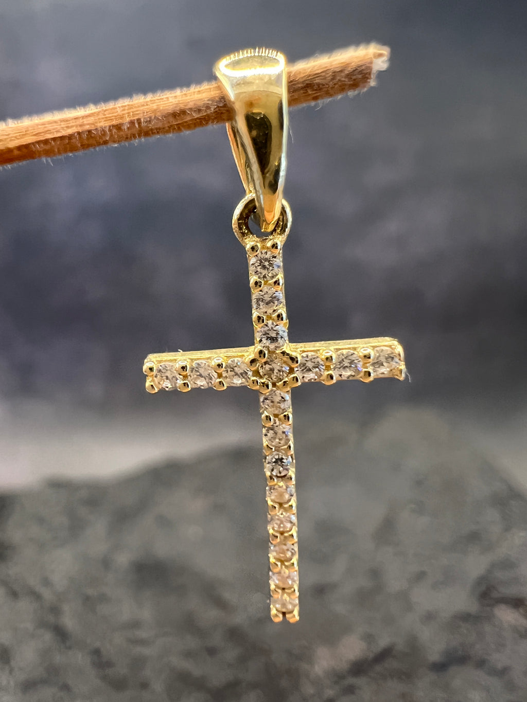 585 Gold Kreuz Anhänger • Gelbgold • weiße Zirkonia • unisex