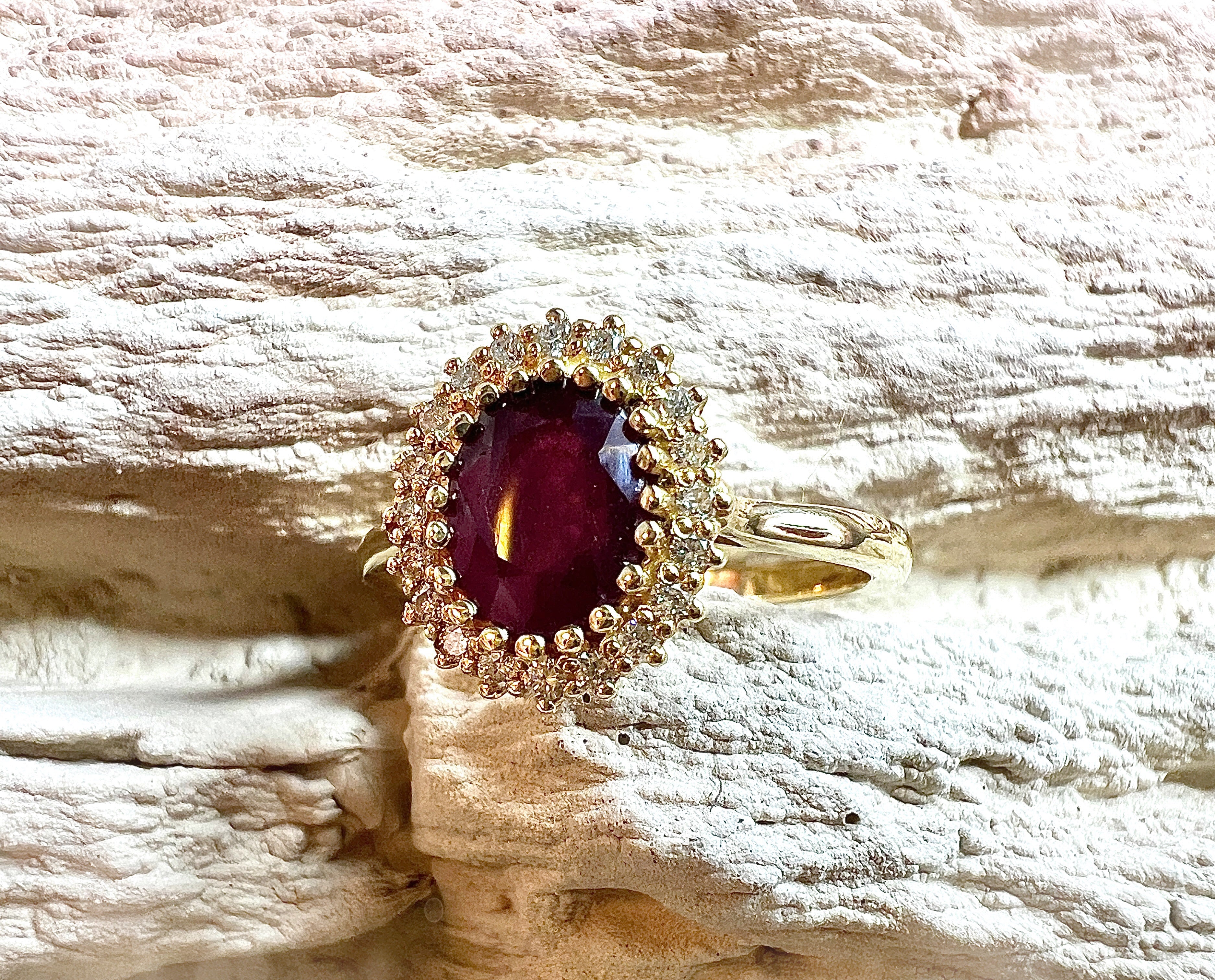 Luxus-Unikat Rubinring „Rubinfeuer“ – 585er Gelbgold mit Rubin & Diamanten - UNIKAT