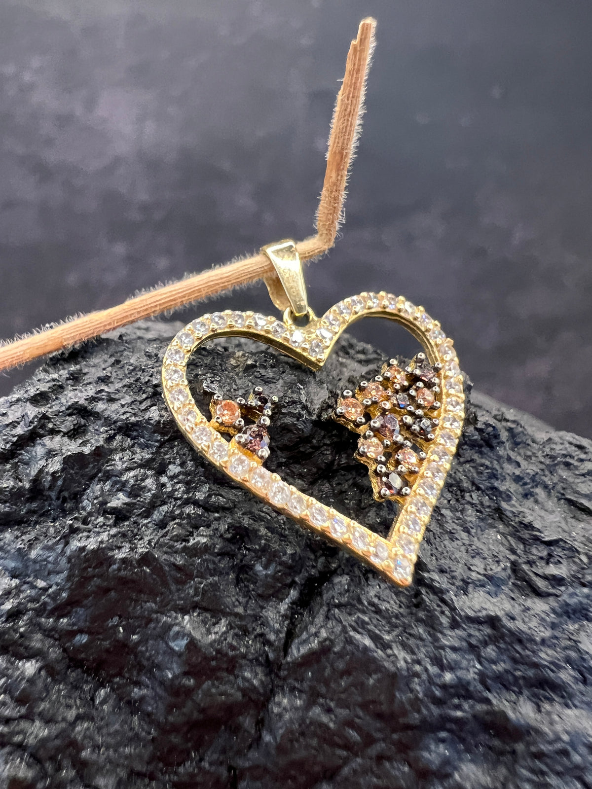 Herz der Verbundenheit · 585 Gold Anhänger · Zirkonia
