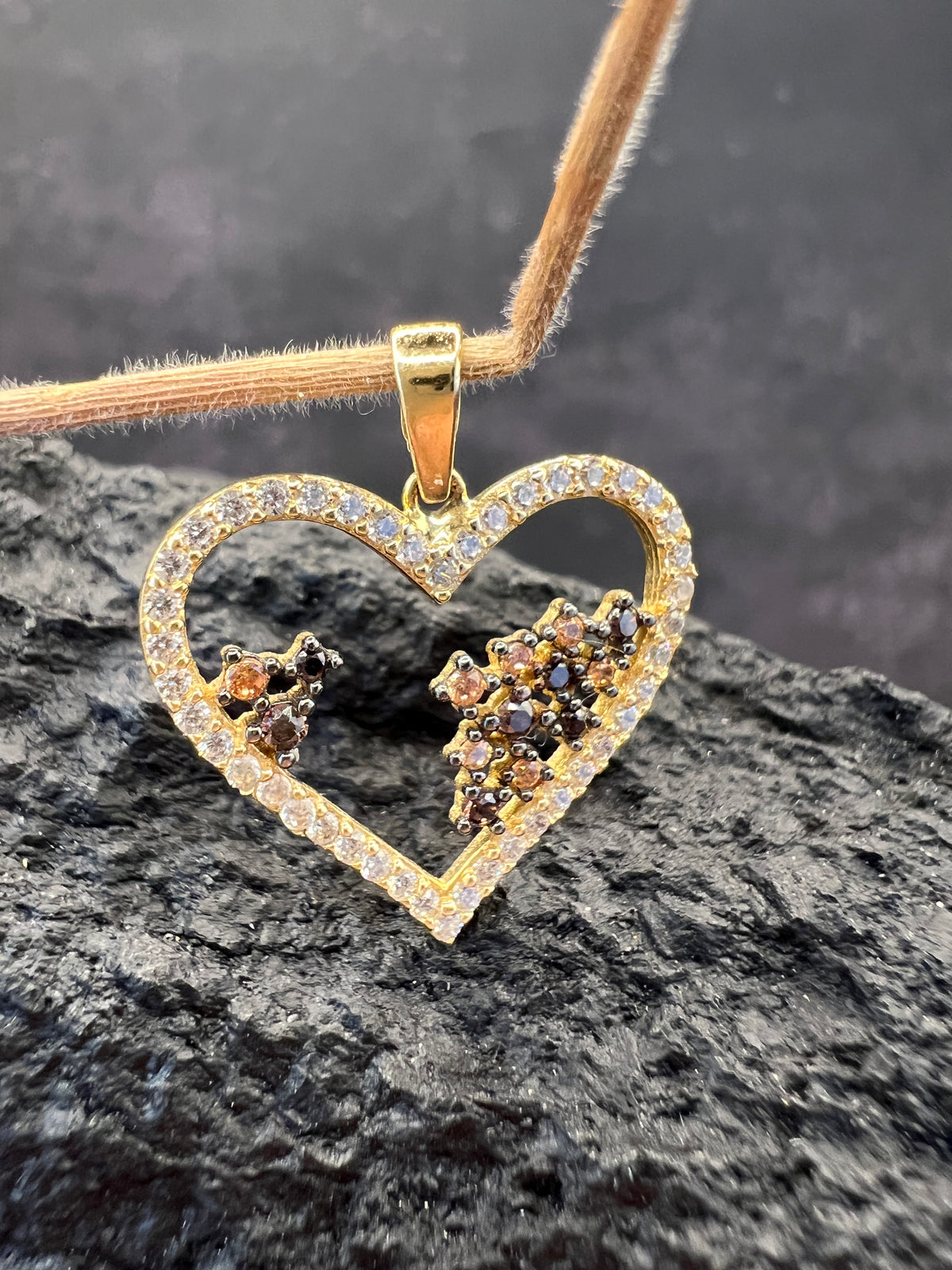 Herz der Verbundenheit · 585 Gold Anhänger · Zirkonia