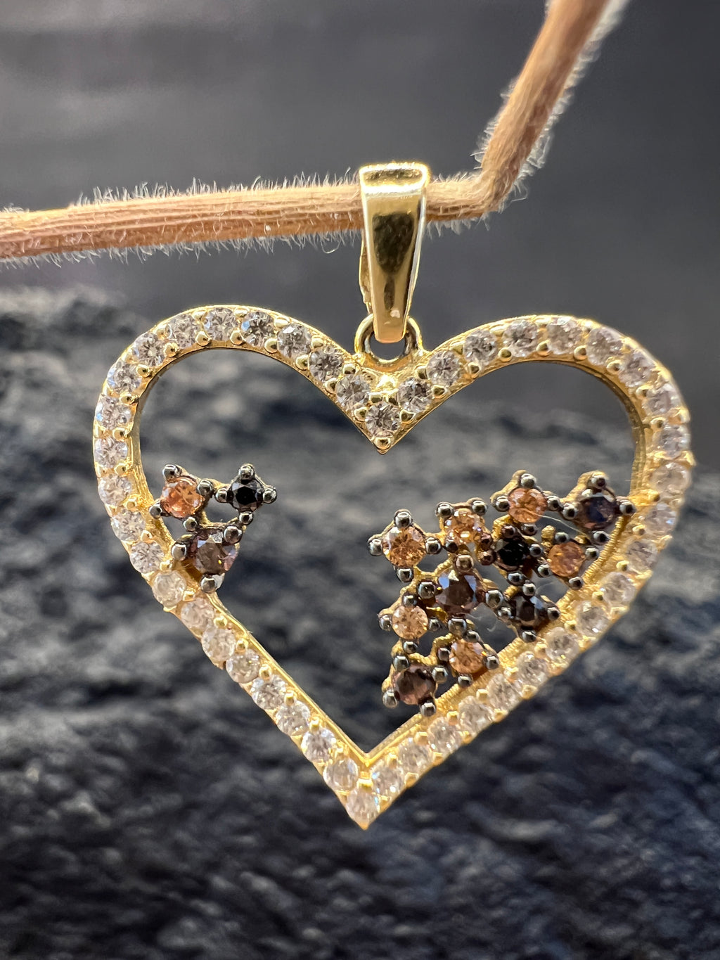 Herz der Verbundenheit · 585 Gold Anhänger · Zirkonia